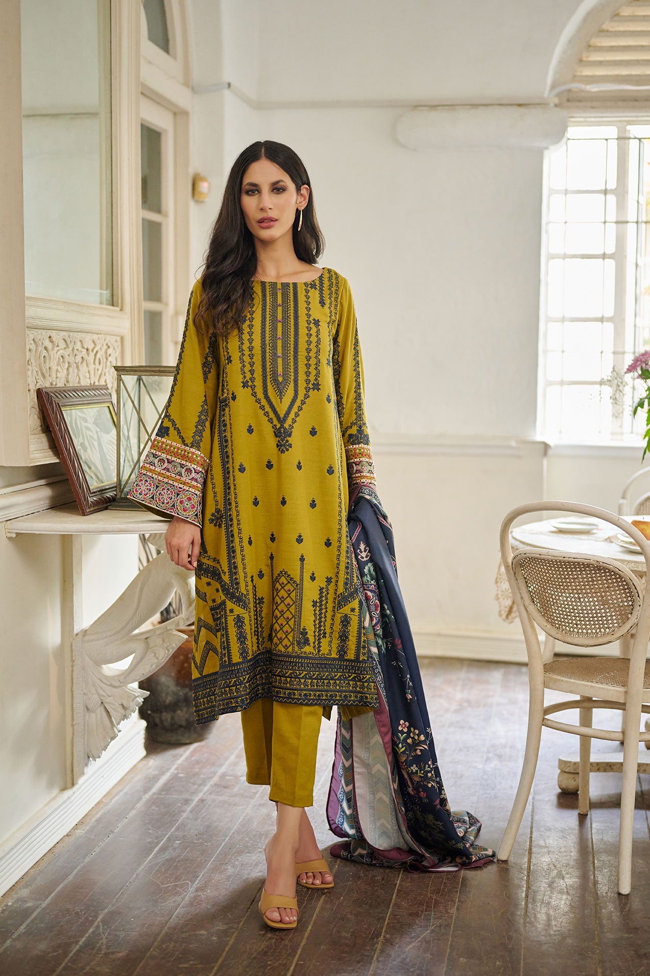 Embroidered Organza Dupatta (As Shown)