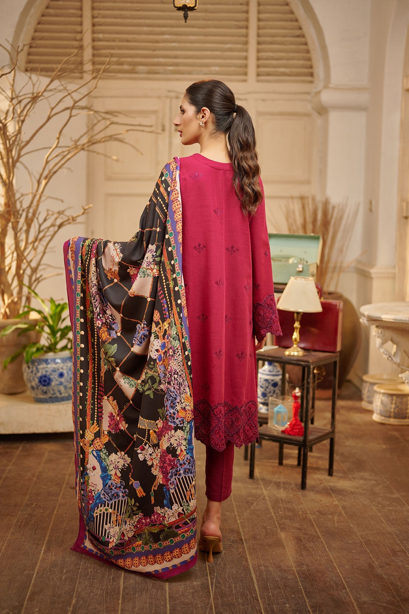 Plain chiffon dupatta with trimming