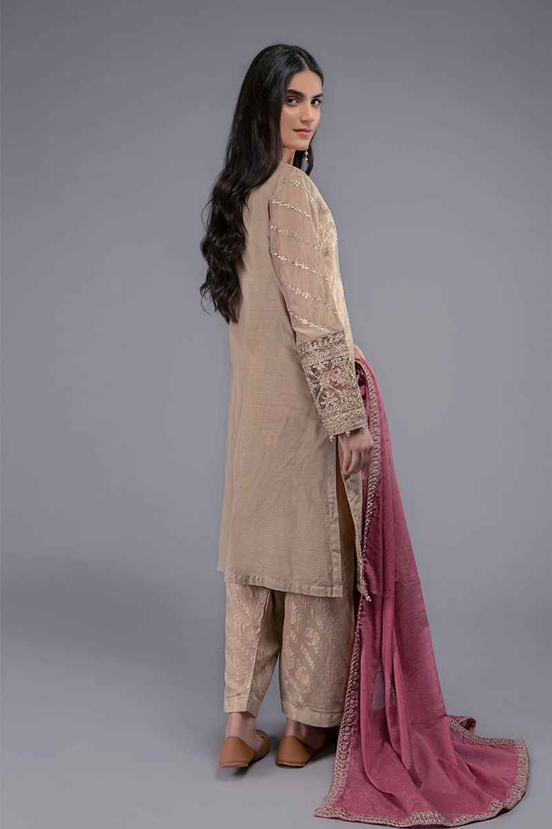 JANNA-SRK26-05