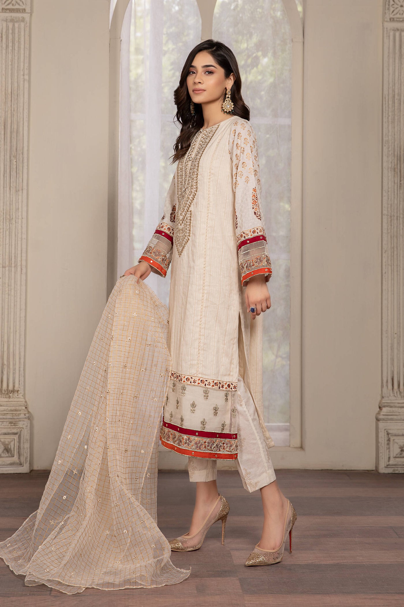 Suit Off White Dw-Ef21-06