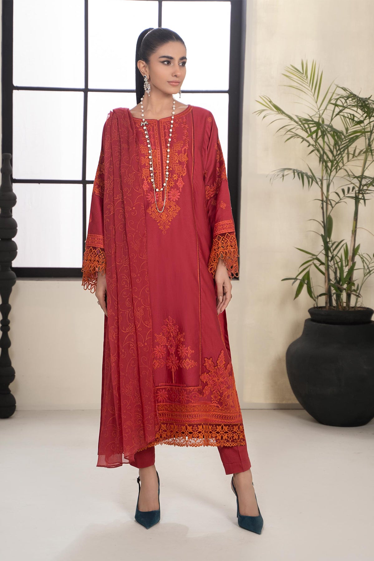 3 Piece Embroidered Lawn Suit