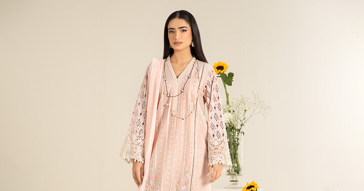 3 Piece Embroidered Lawn Suit