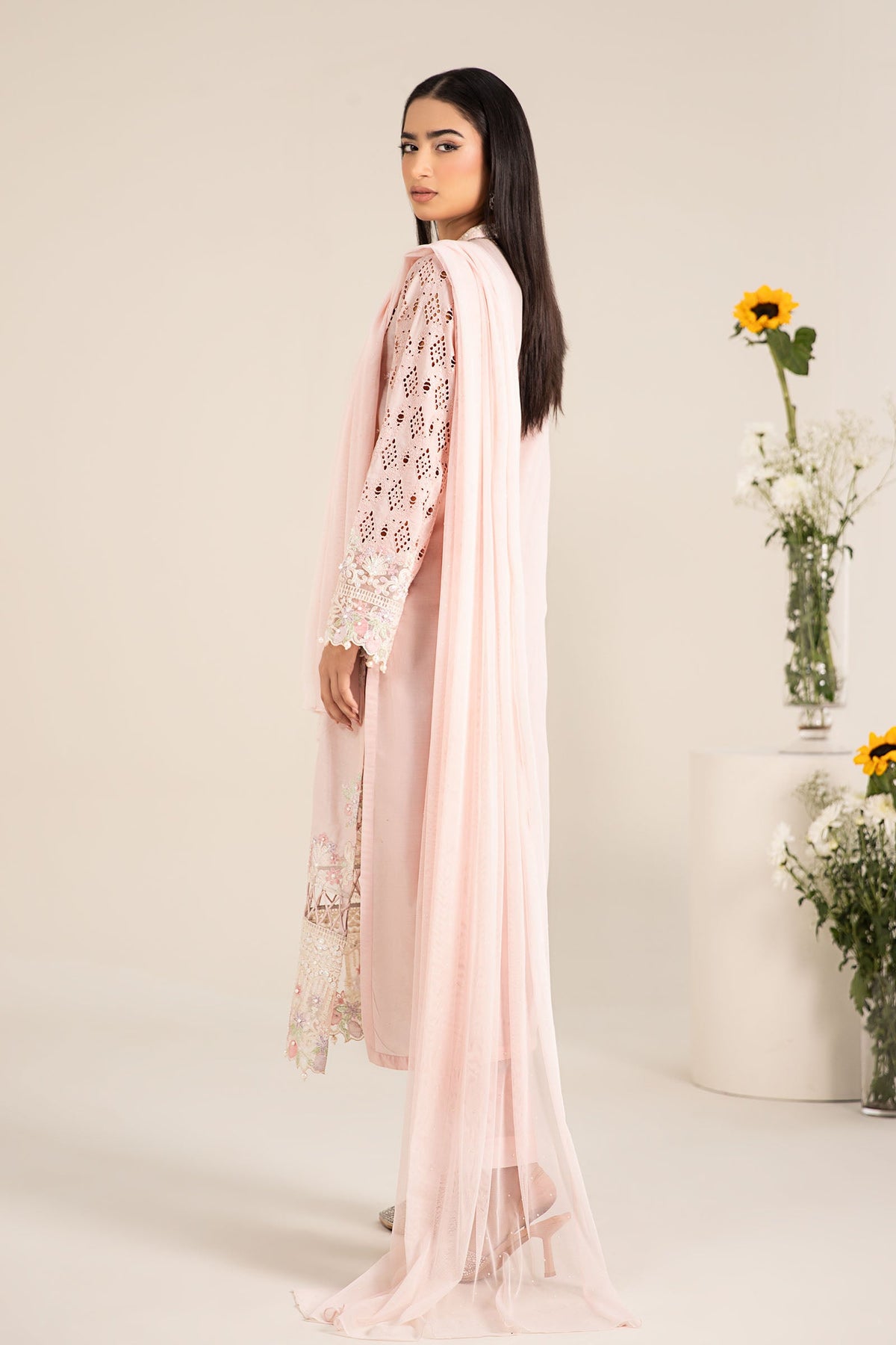 3 Piece Embroidered Lawn Suit