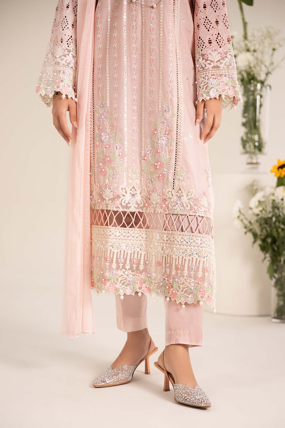 3 Piece Embroidered Lawn Suit