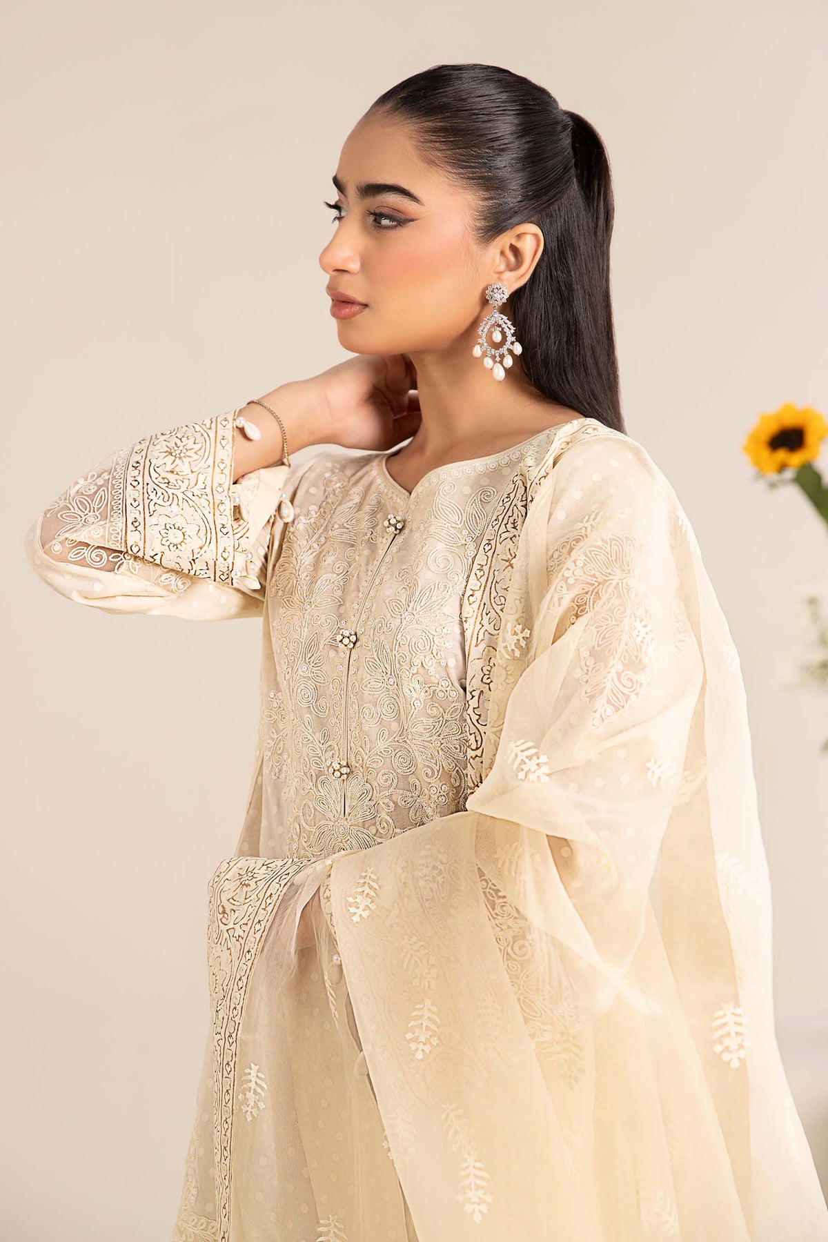 3 Piece Embroidered Lawn Suit