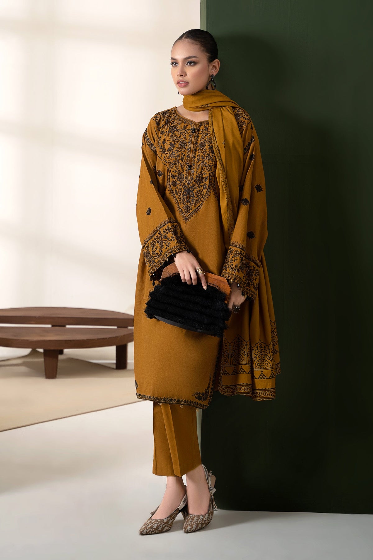 Suit Mustard DW-W23-94