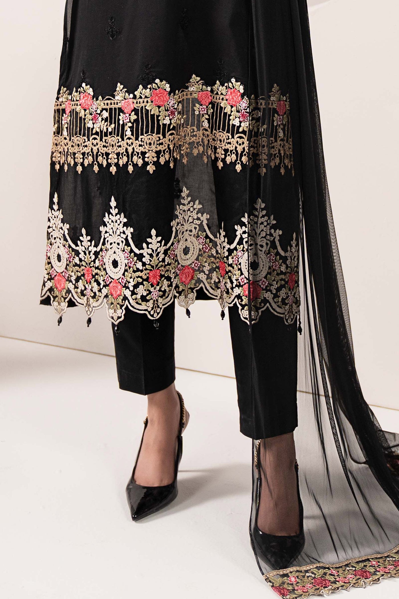 3 Piece Embroidered Lawn Suit