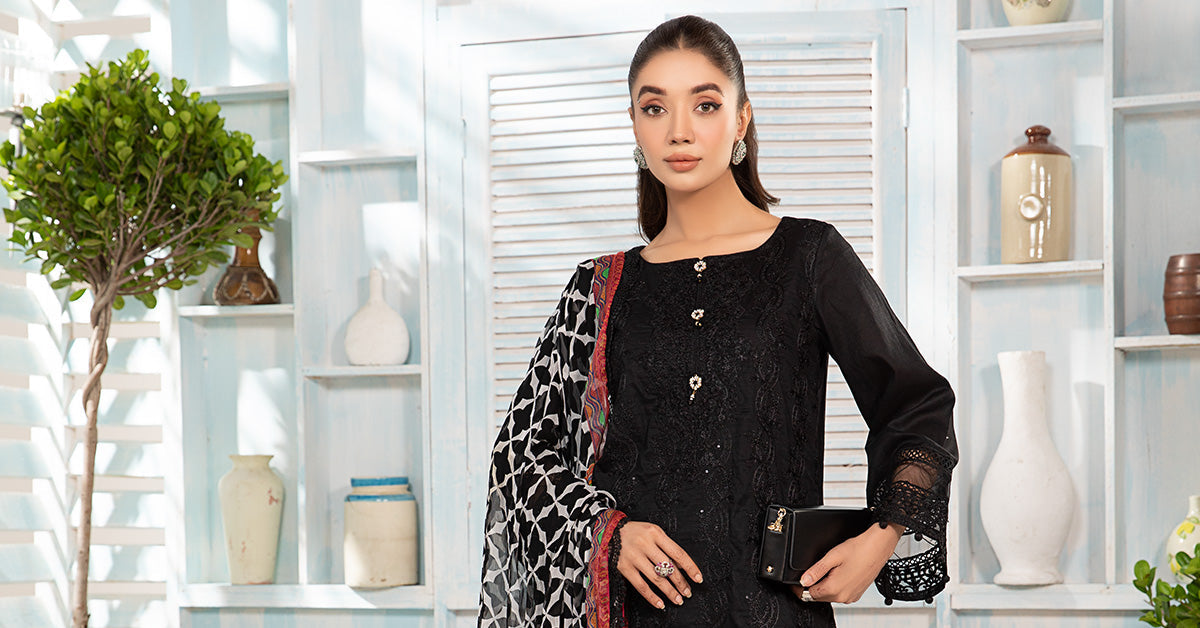 3 Piece Embroidered Lawn Suit