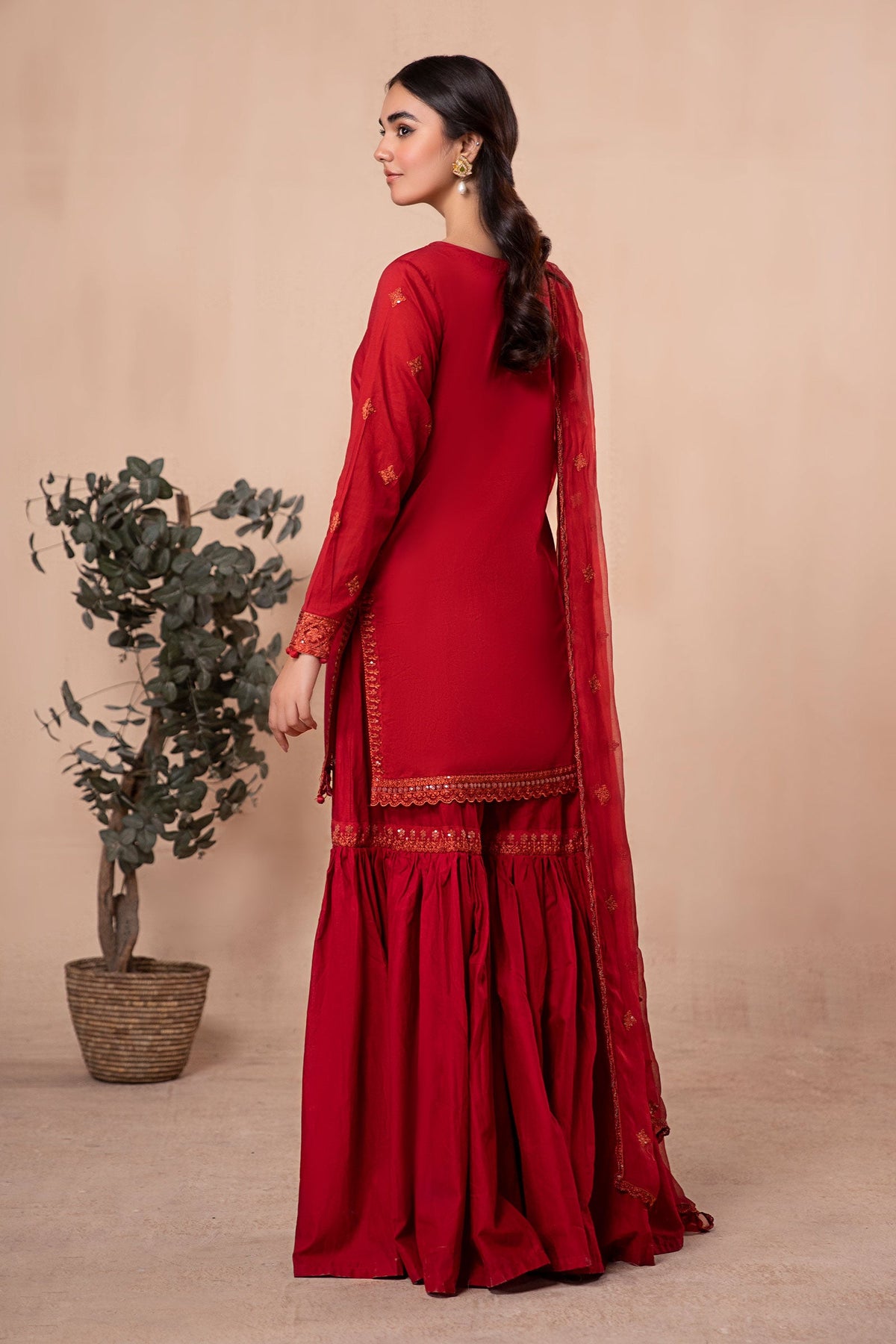 3 Piece Embroidered Lawn Suit