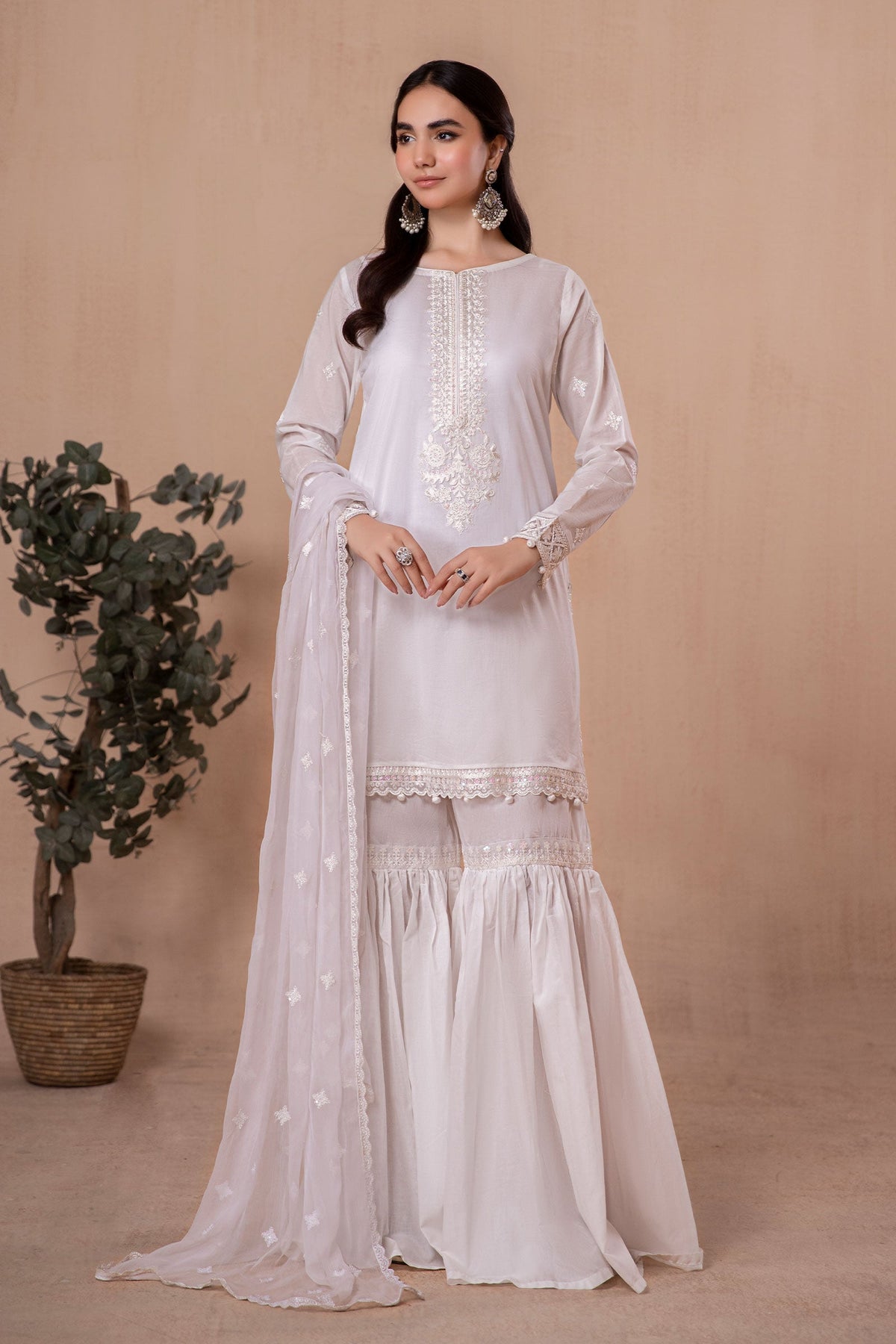3 Piece Embroidered Lawn Suit