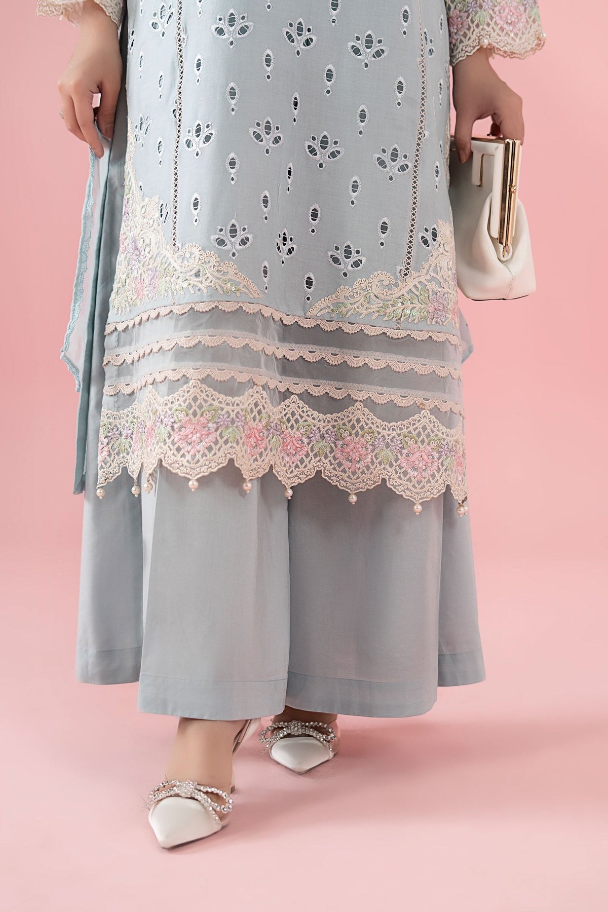 3 Piece Embroidered Lawn Suit