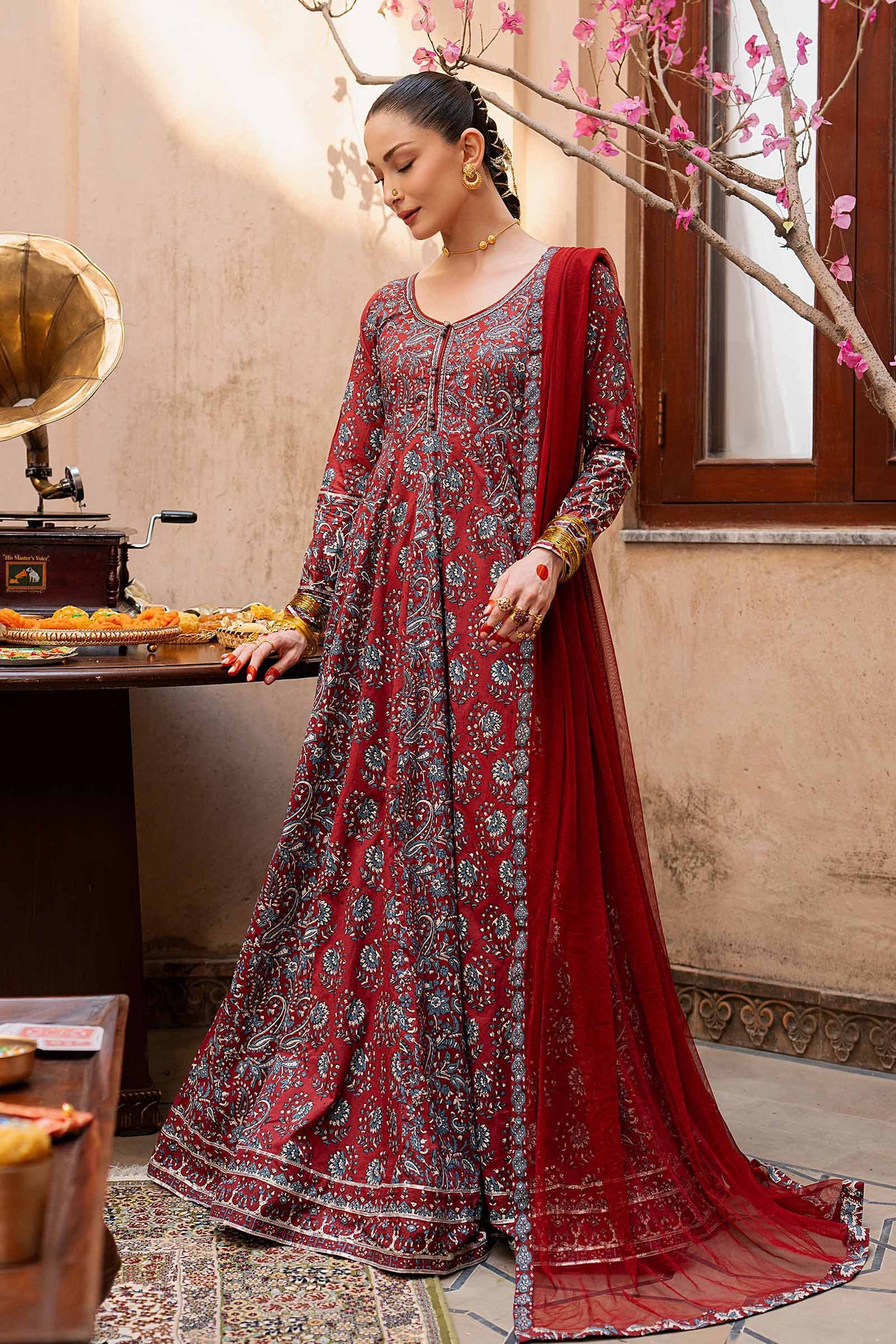 https://cdn.shopify.com/s/files/1/0620/8788/9062/files/DWEA26120Front_A.jpg?v=1778585681