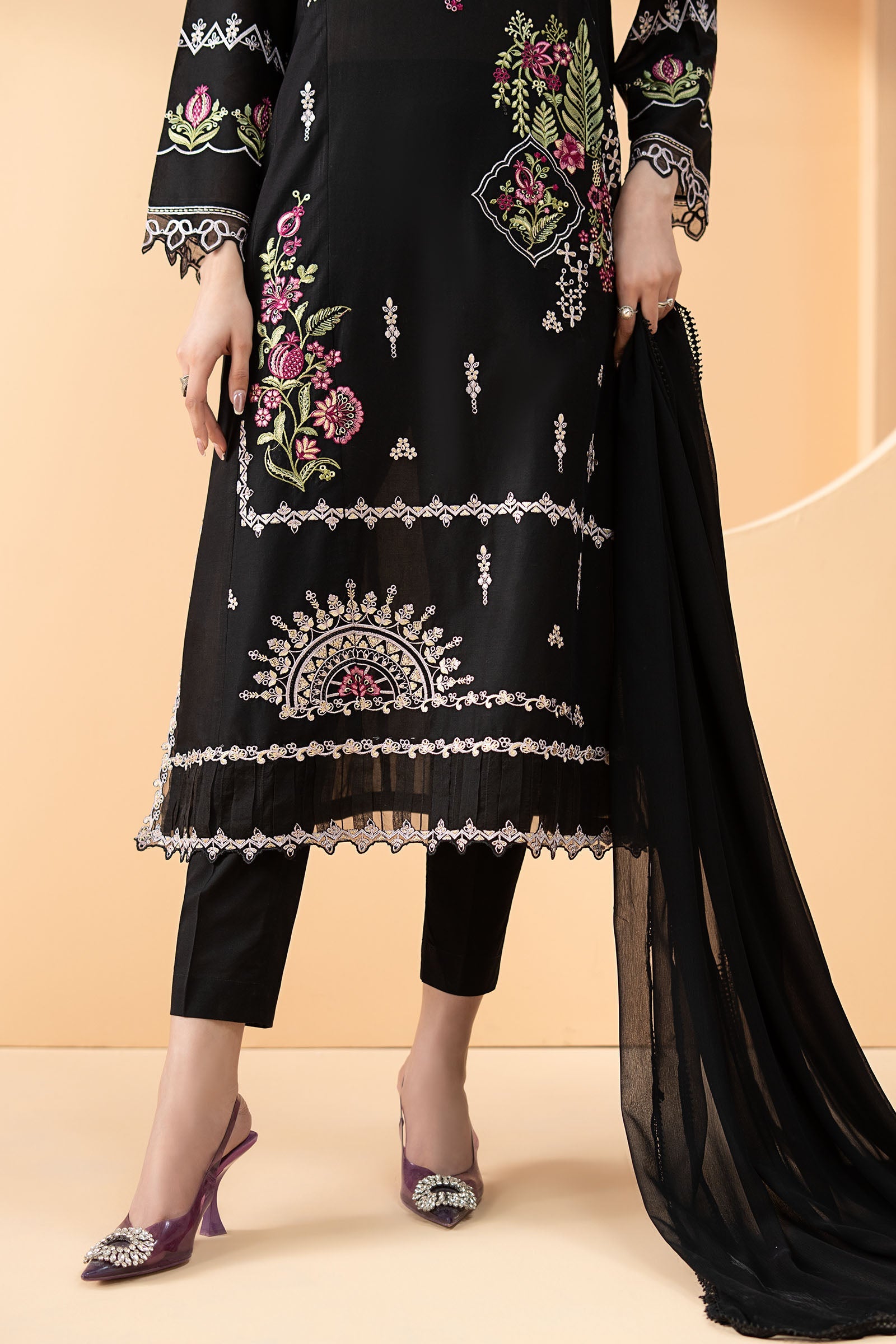 3 Piece Embroidered Lawn Suit