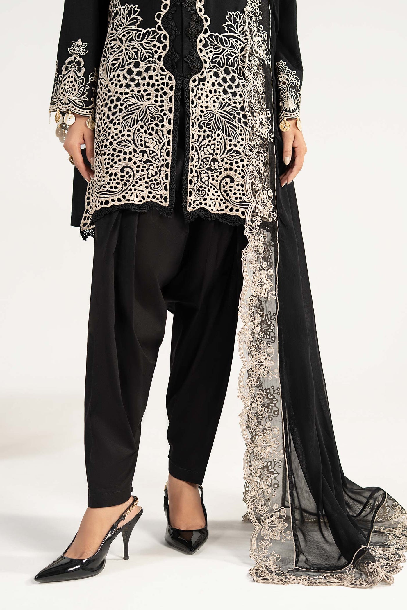 3 Piece Embroidered Lawn Suit