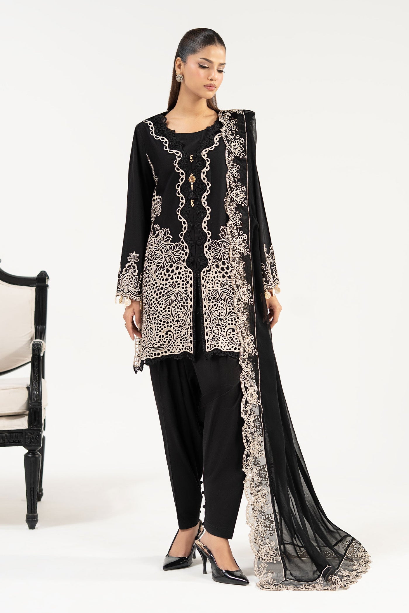 3 Piece Embroidered Lawn Suit