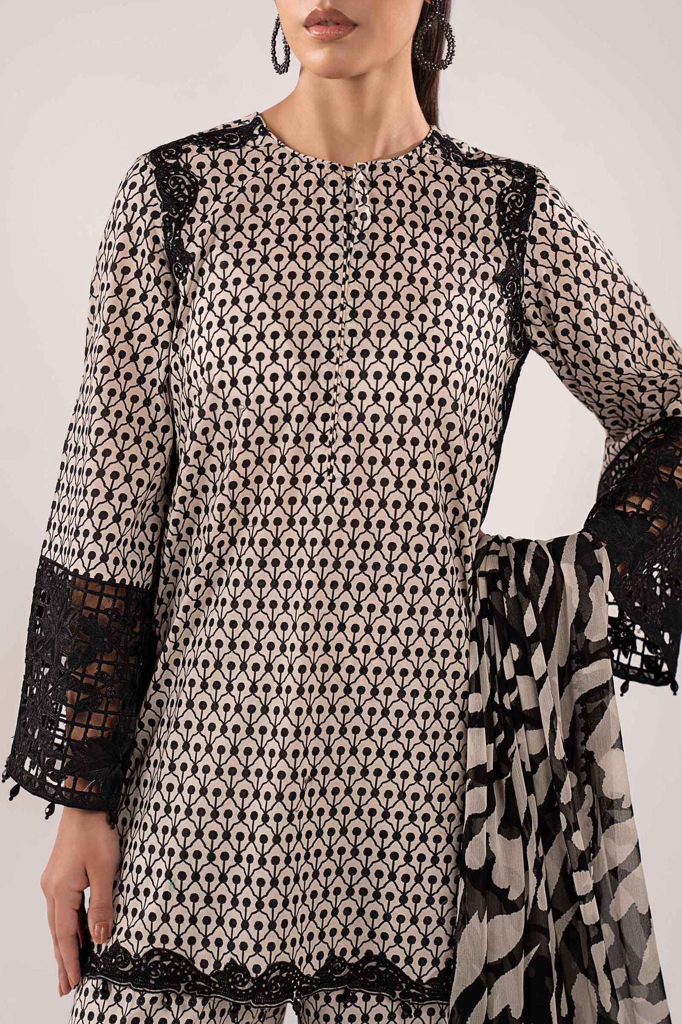 3 Piece Embroidered Lawn Suit