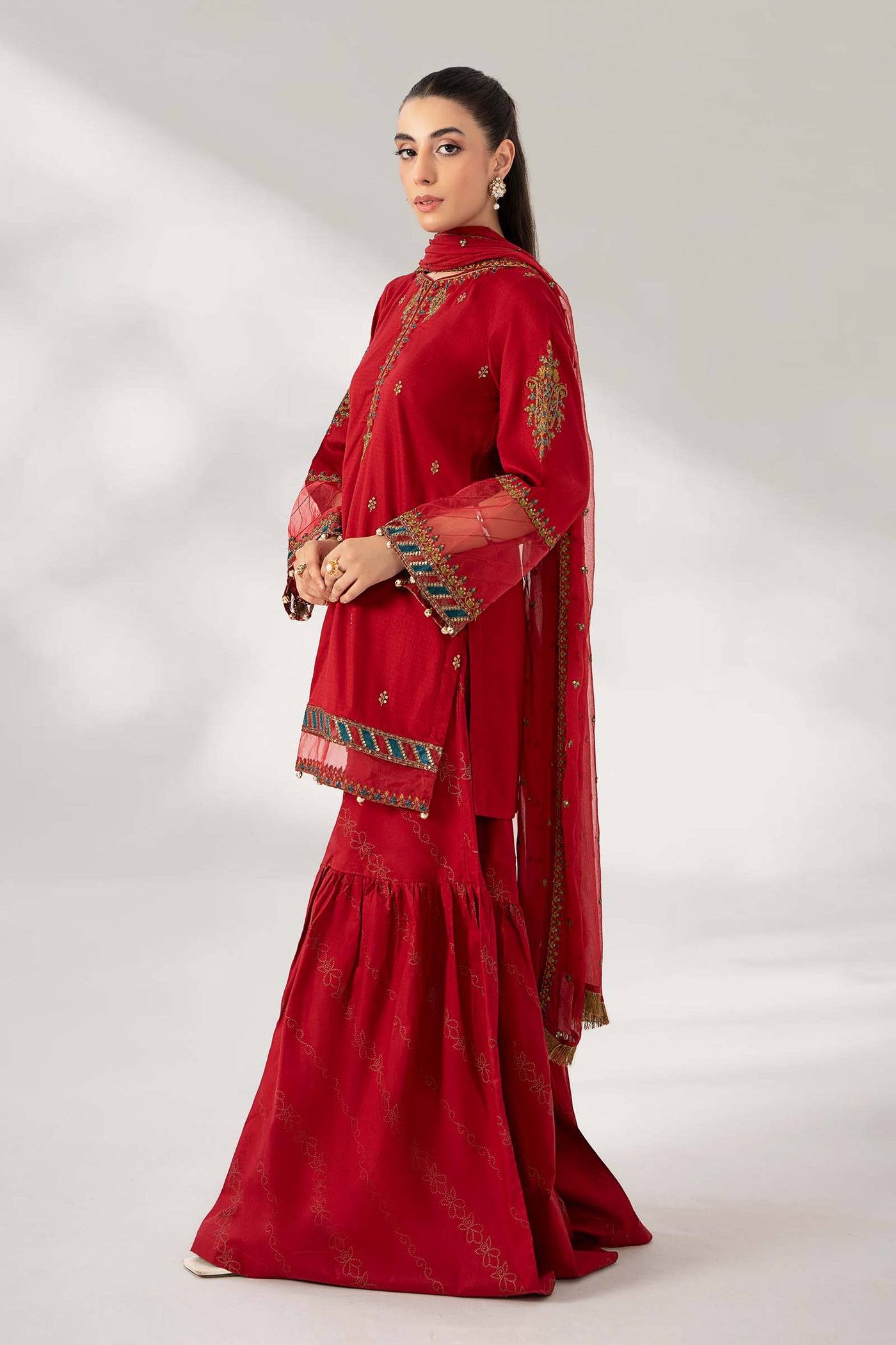 3 Piece Embroidered Lawn Suit