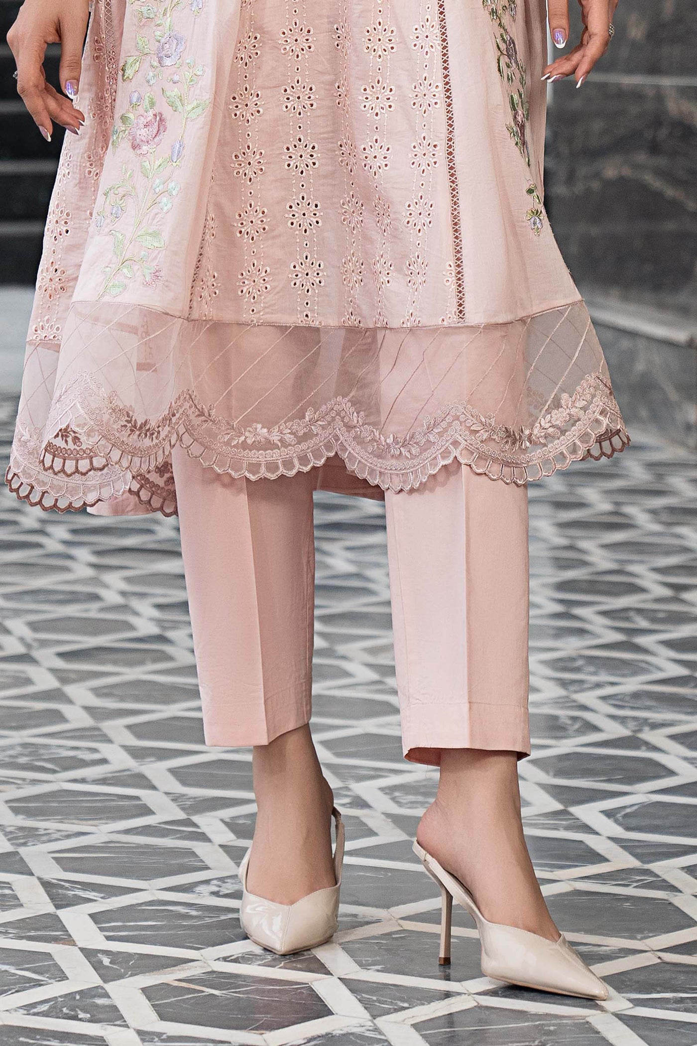 3 Piece Embroidered Lawn Suit