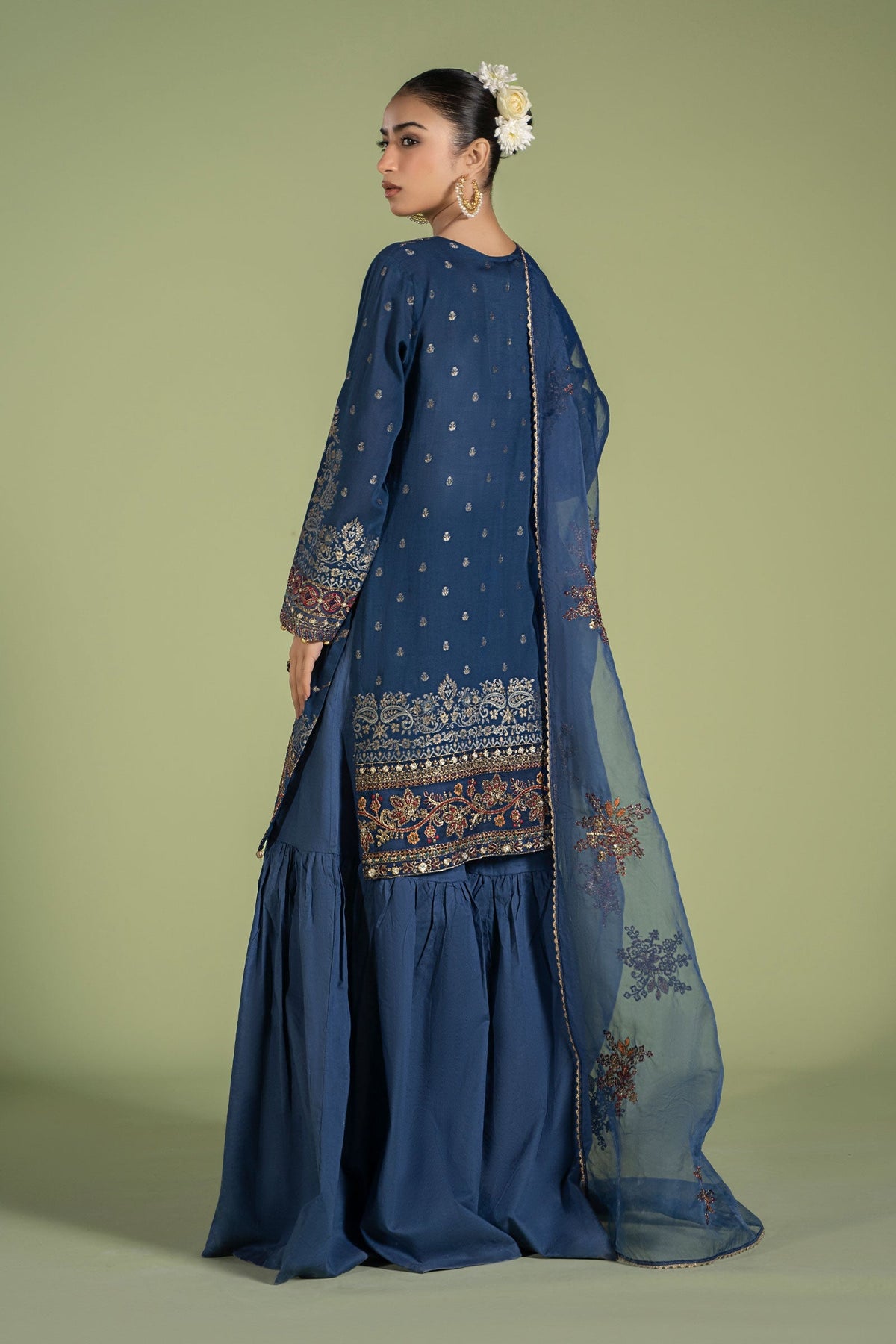 3 Piece Embroidered Jacquard Broshia Suit