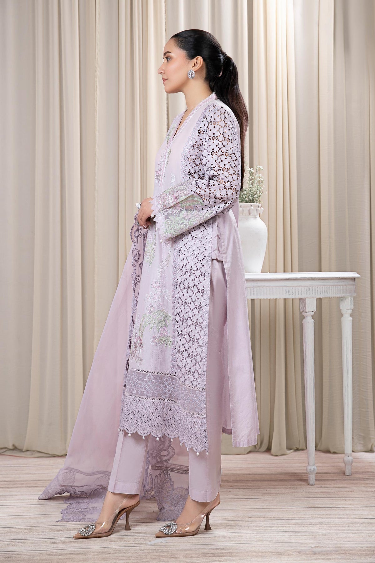 3 Piece Embroidered Lawn Suit