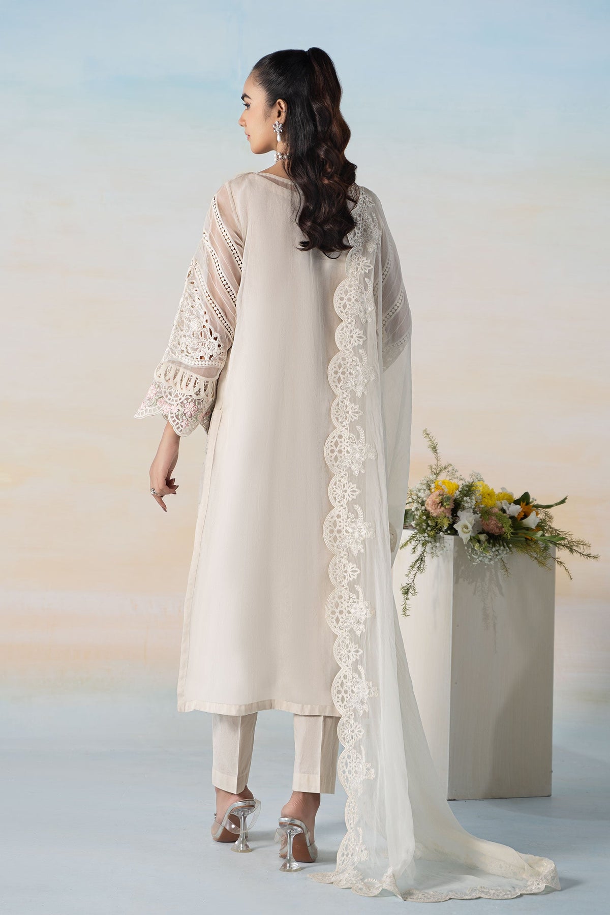 3 Piece Embroidered Lawn Suit