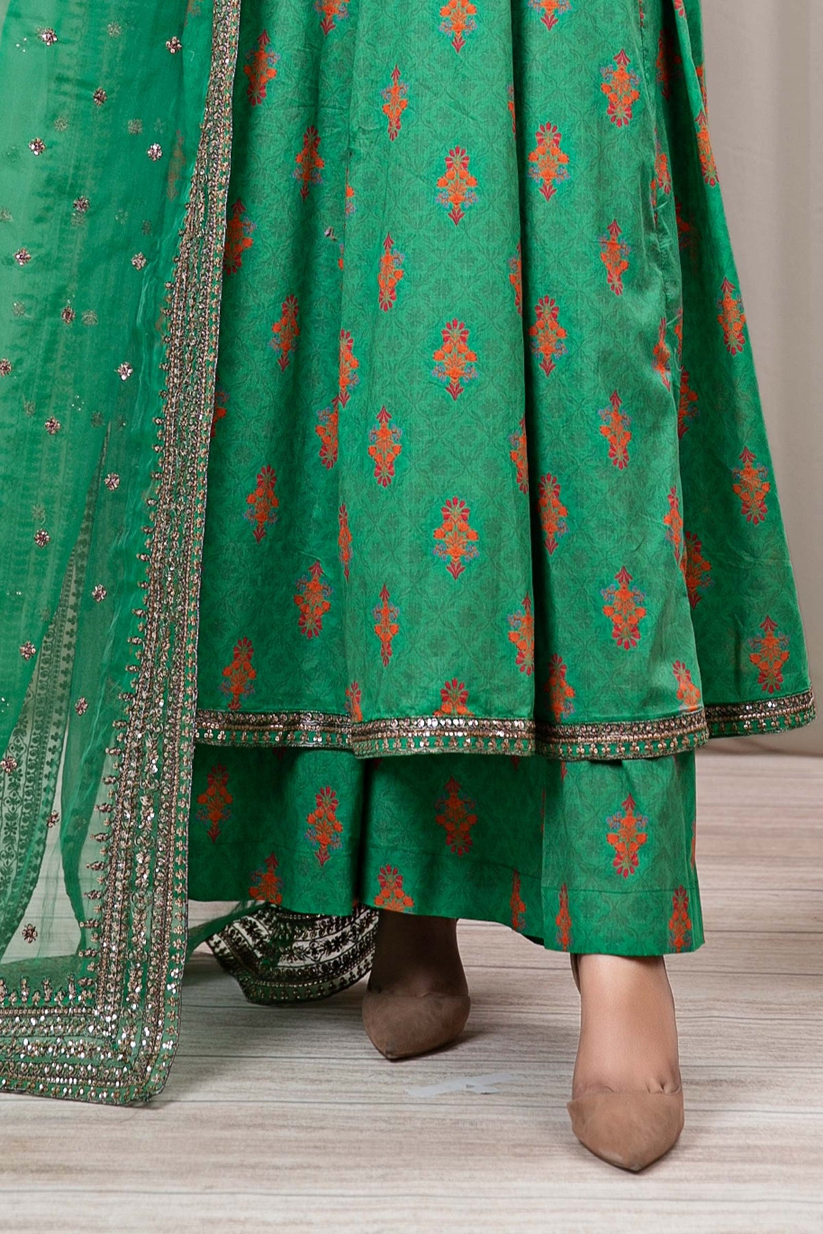 3 Piece Embroidered Lawn Suit