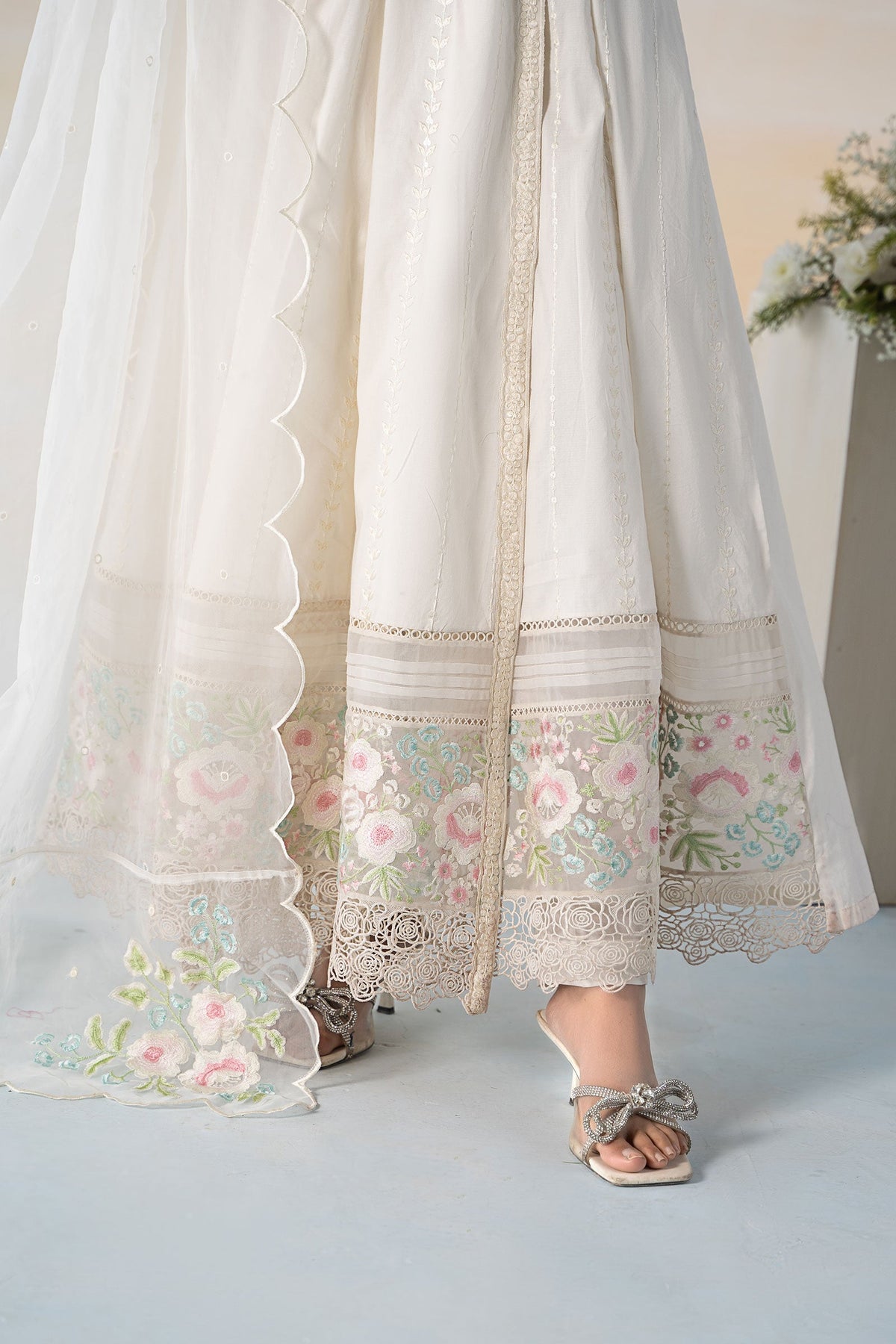 3 Piece Embroidered Lawn Suit