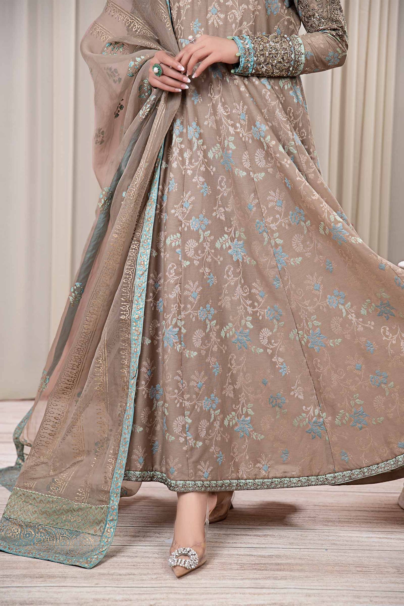 3 Piece Dyed Jacquard Broshia Suit