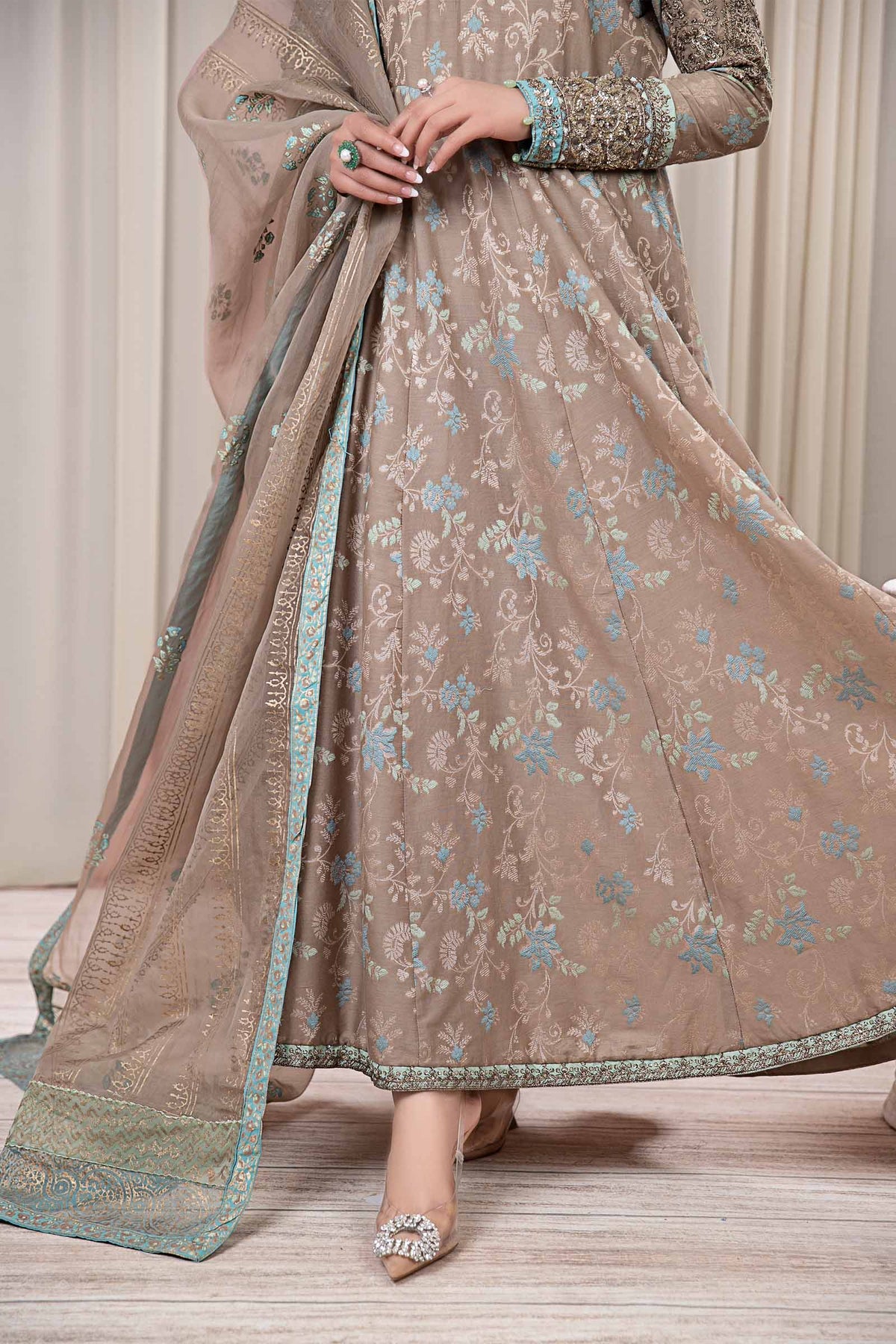 3 Piece Dyed Jacquard Broshia Suit