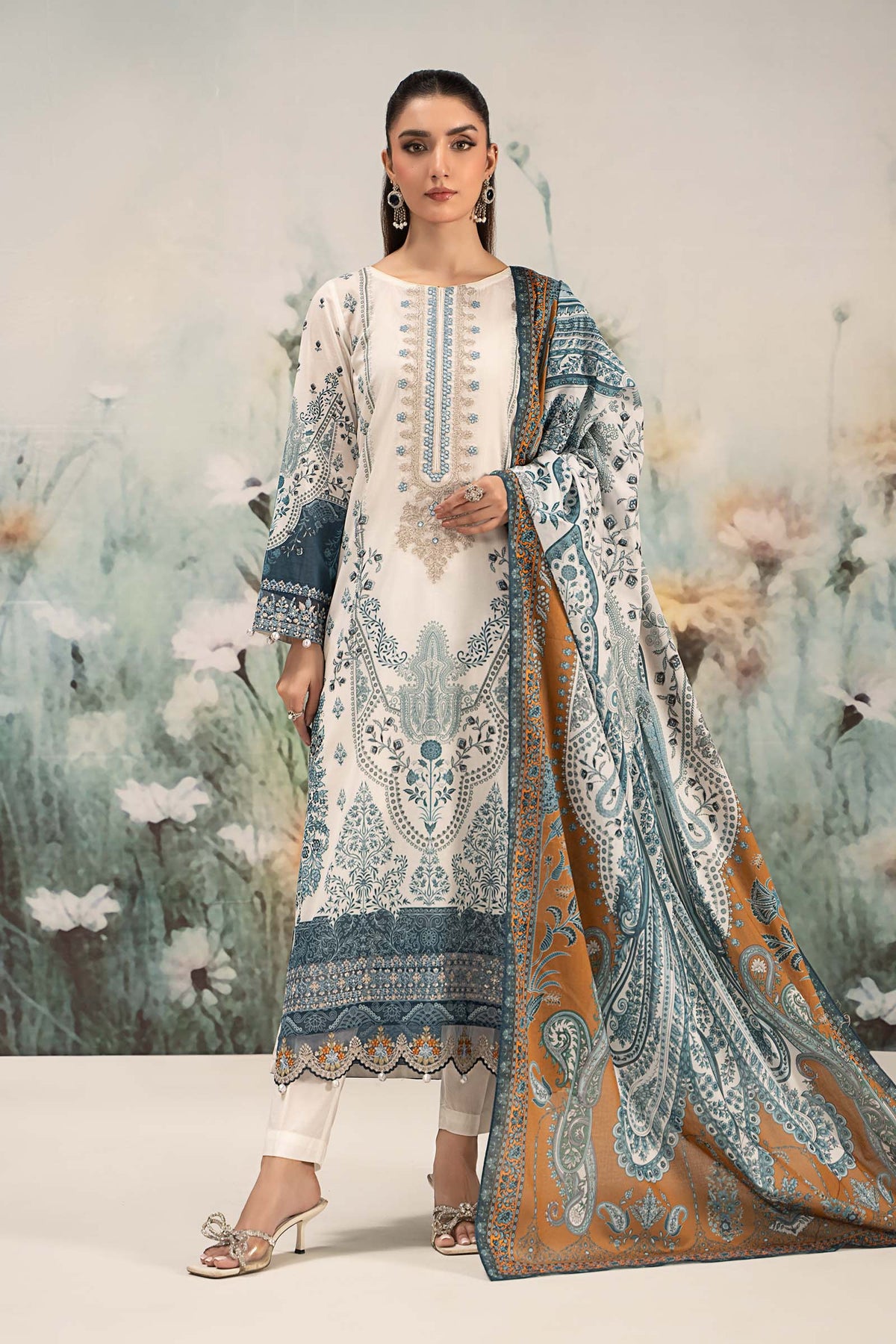 3 Piece Embroidered Lawn Suit