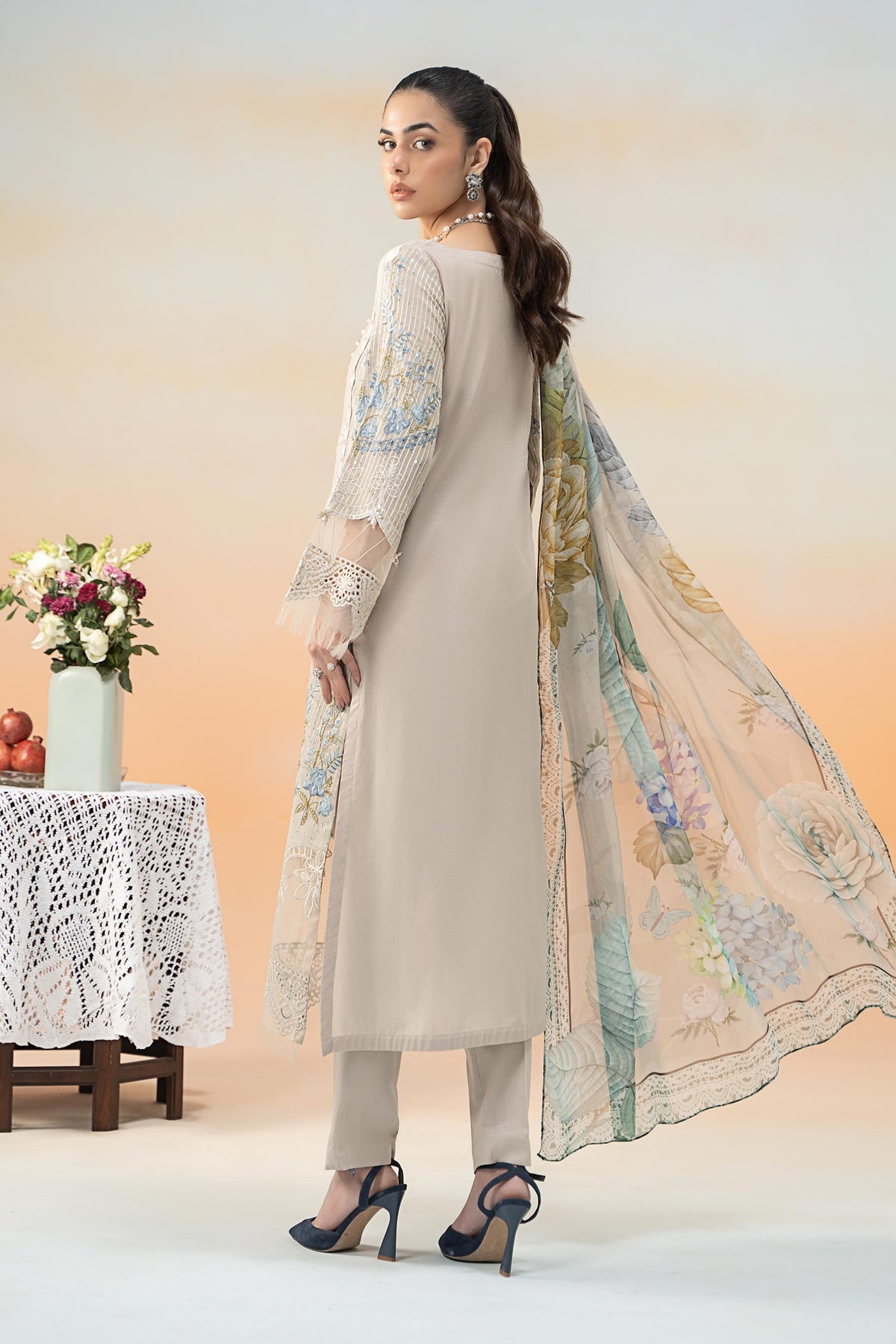 3 Piece Embroidered Lawn Suit