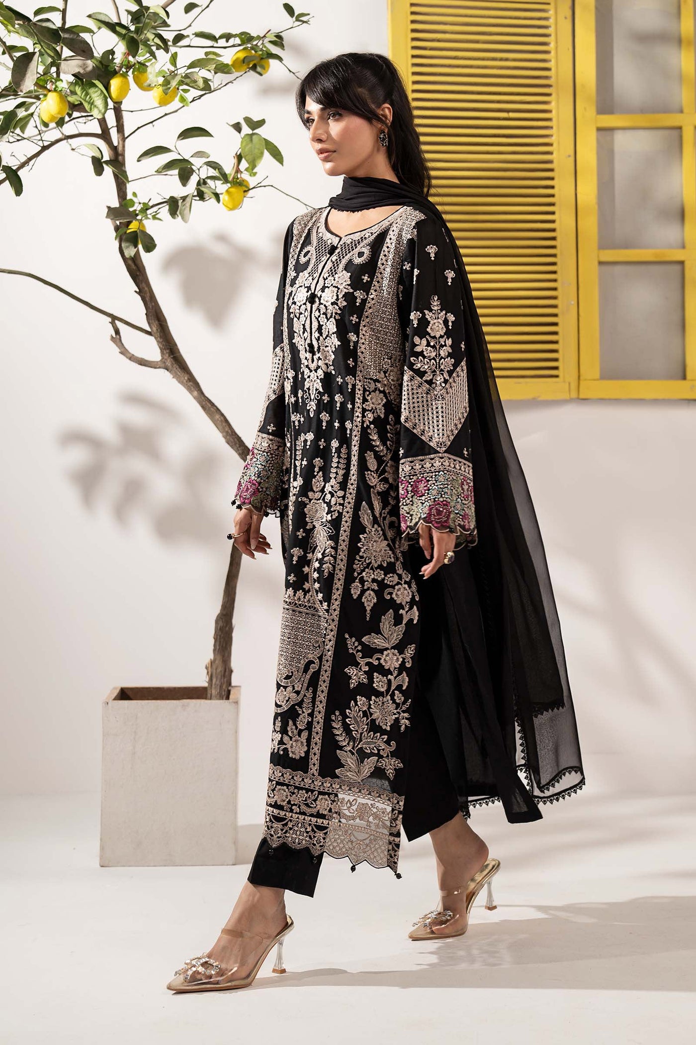 3 Piece Embroidered Lawn Suit