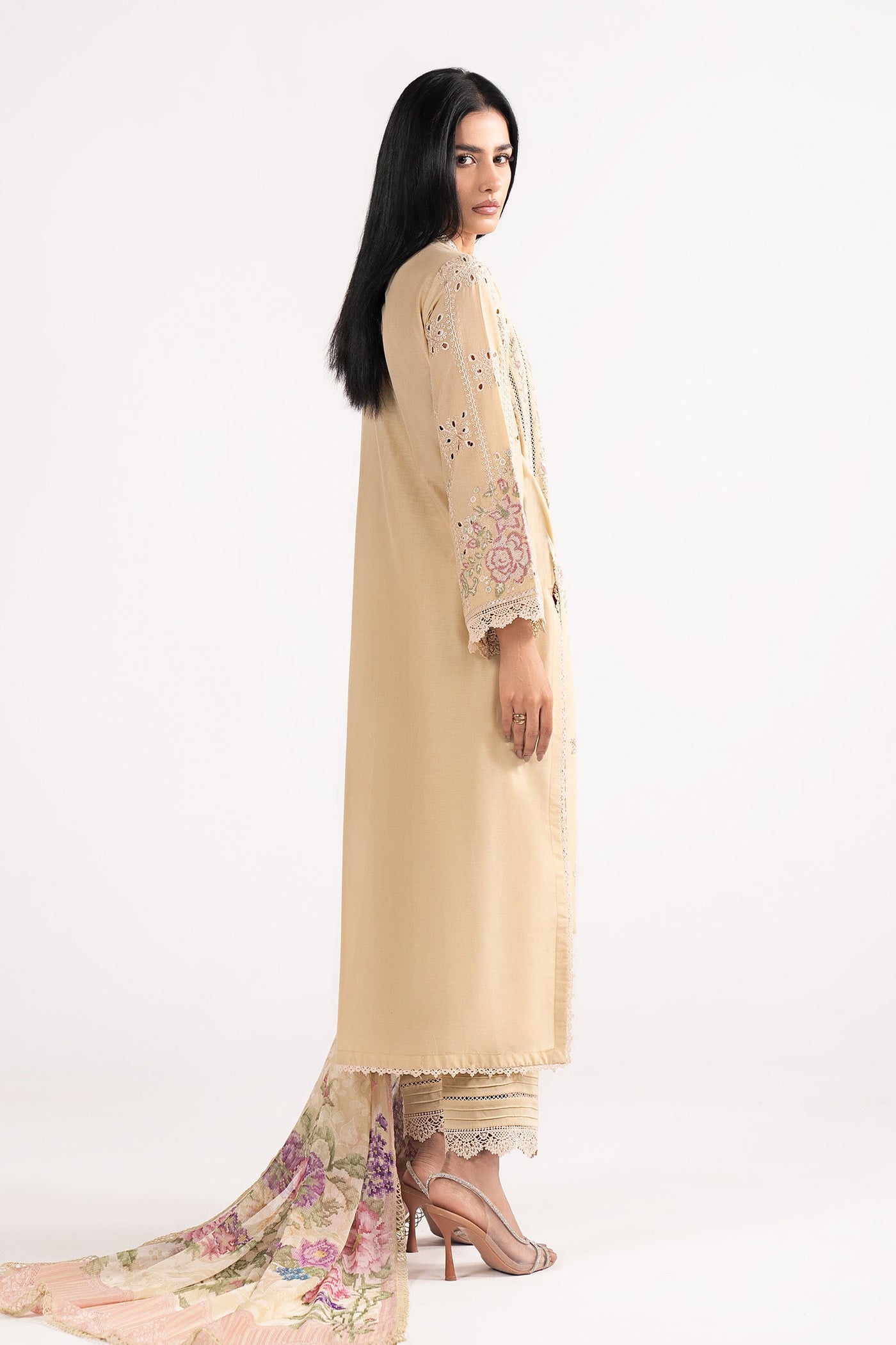 3 Piece Embroidered Lawn Suit