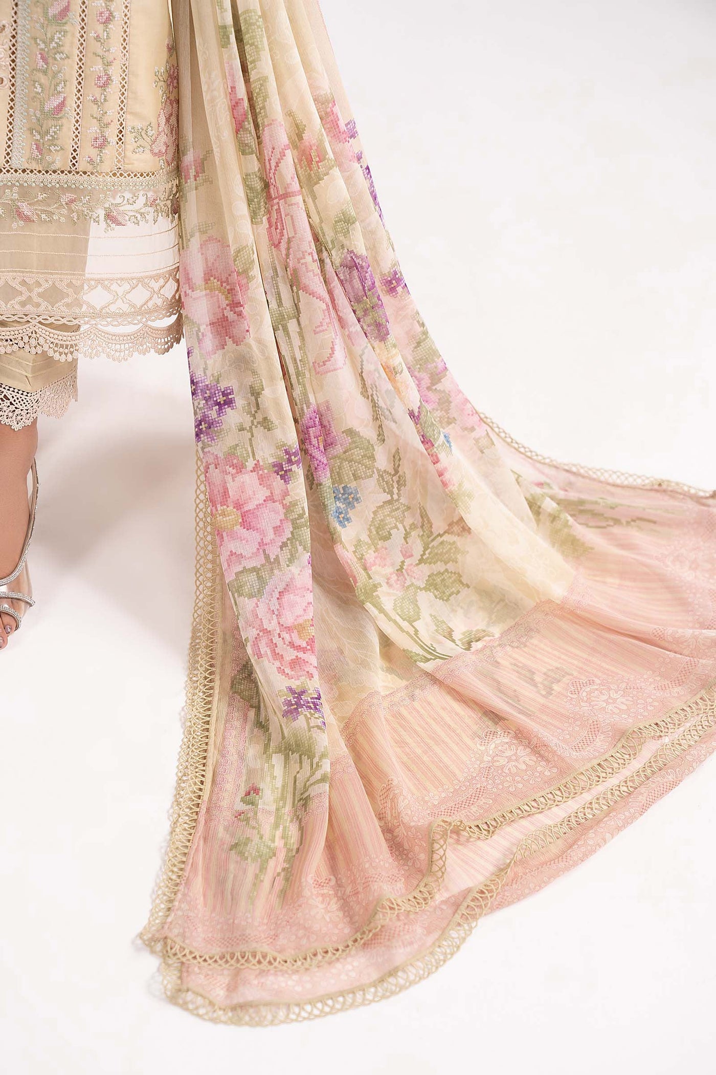 3 Piece Embroidered Lawn Suit