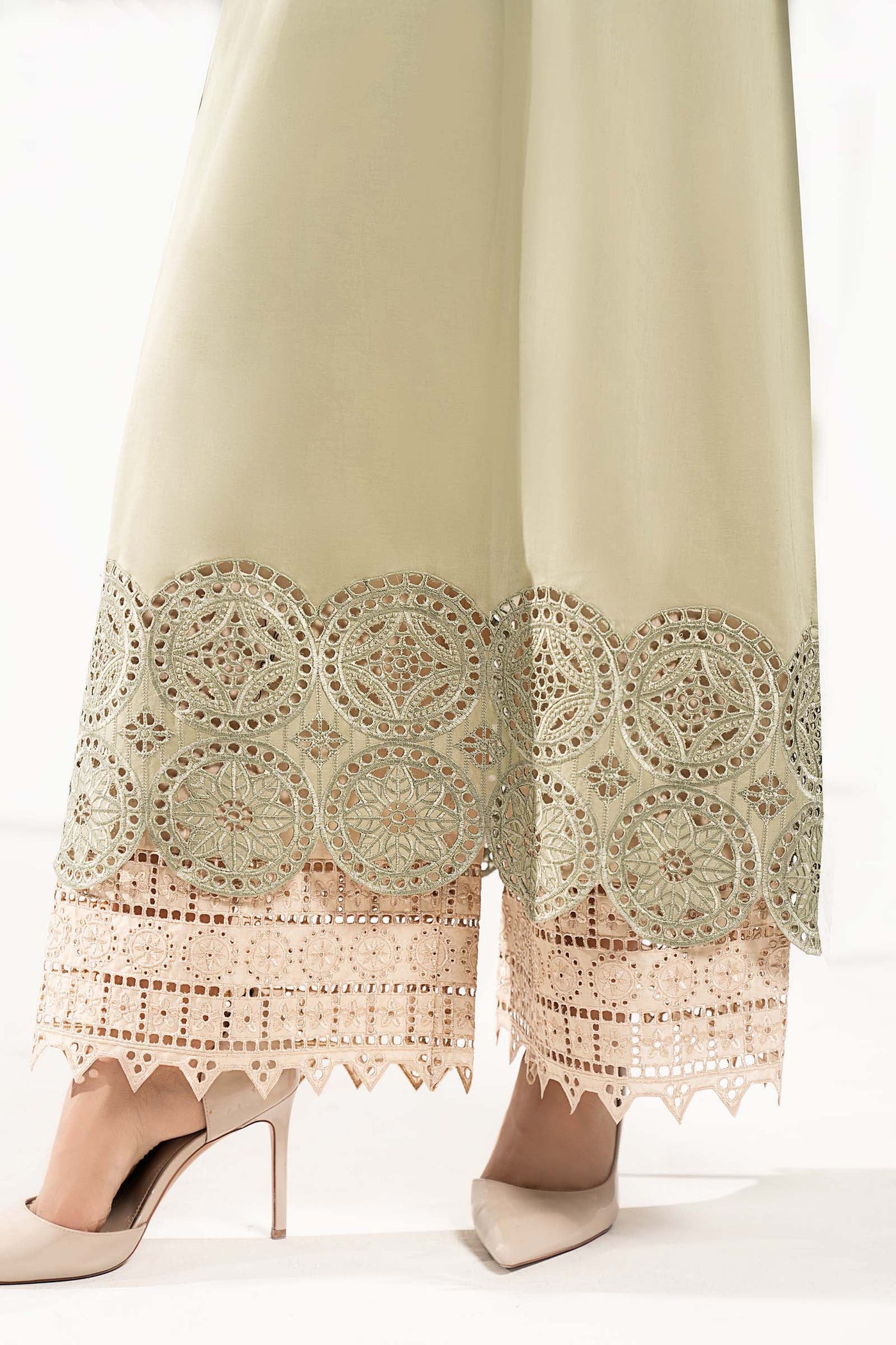 2 Piece Embroidered Lawn Suit
