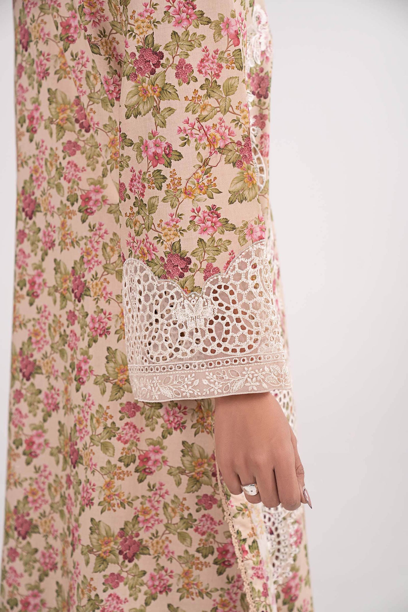 3 Piece Embroidered Lawn Suit
