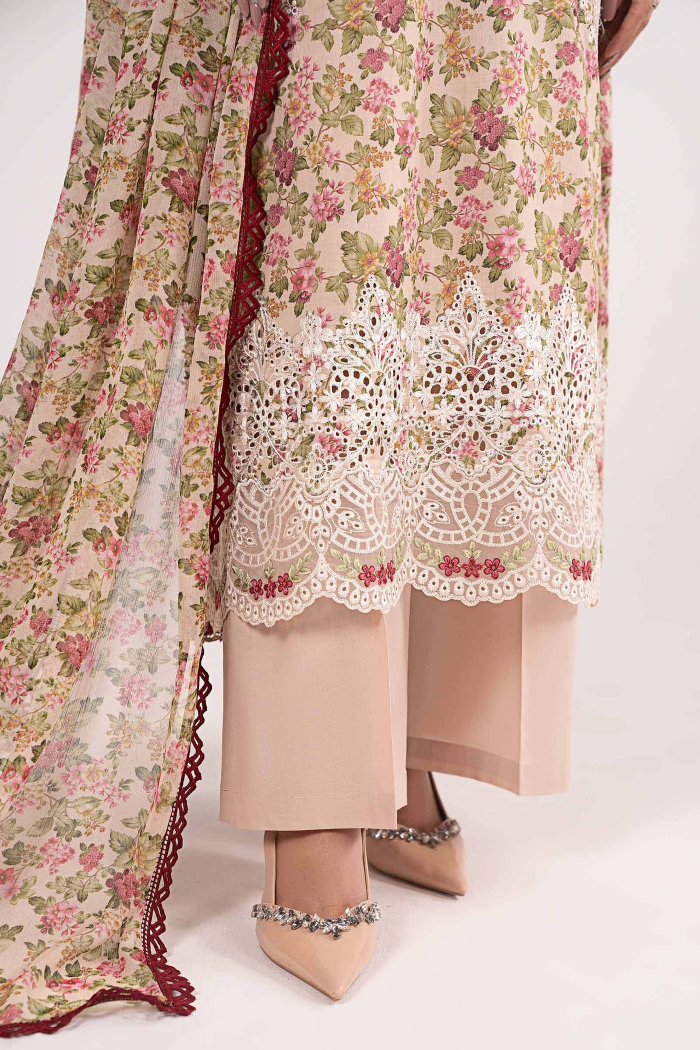 3 Piece Embroidered Lawn Suit