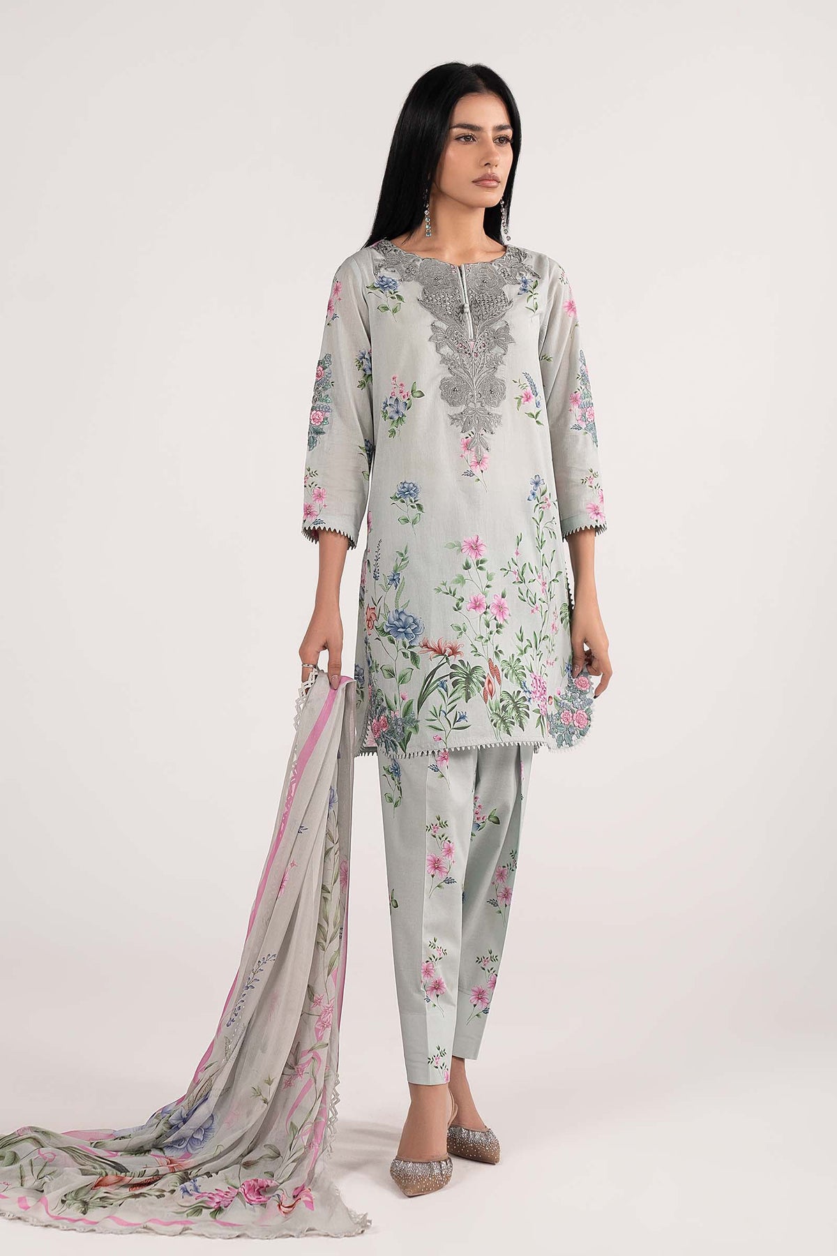 3 Piece Embroidered Lawn Suit