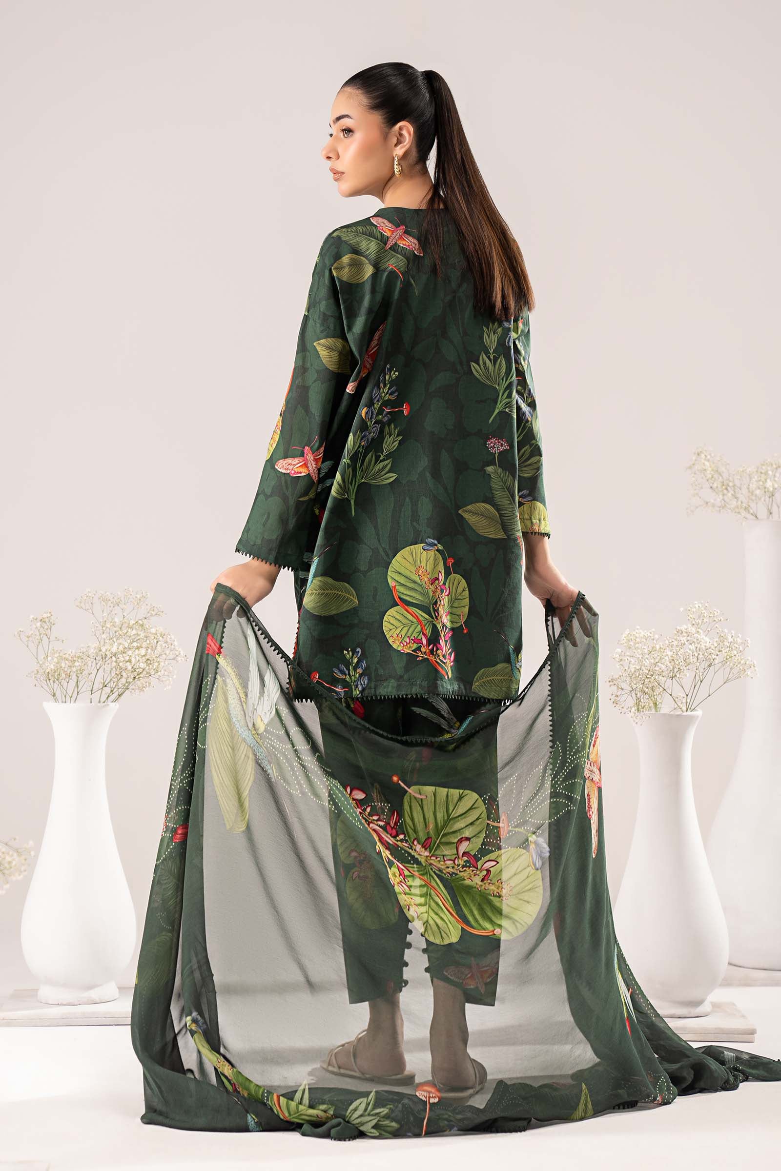 3 Piece Embroidered Lawn Suit