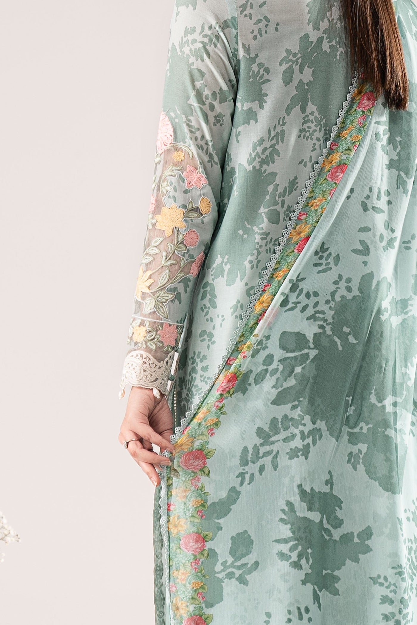 3 Piece Embroidered Lawn Suit