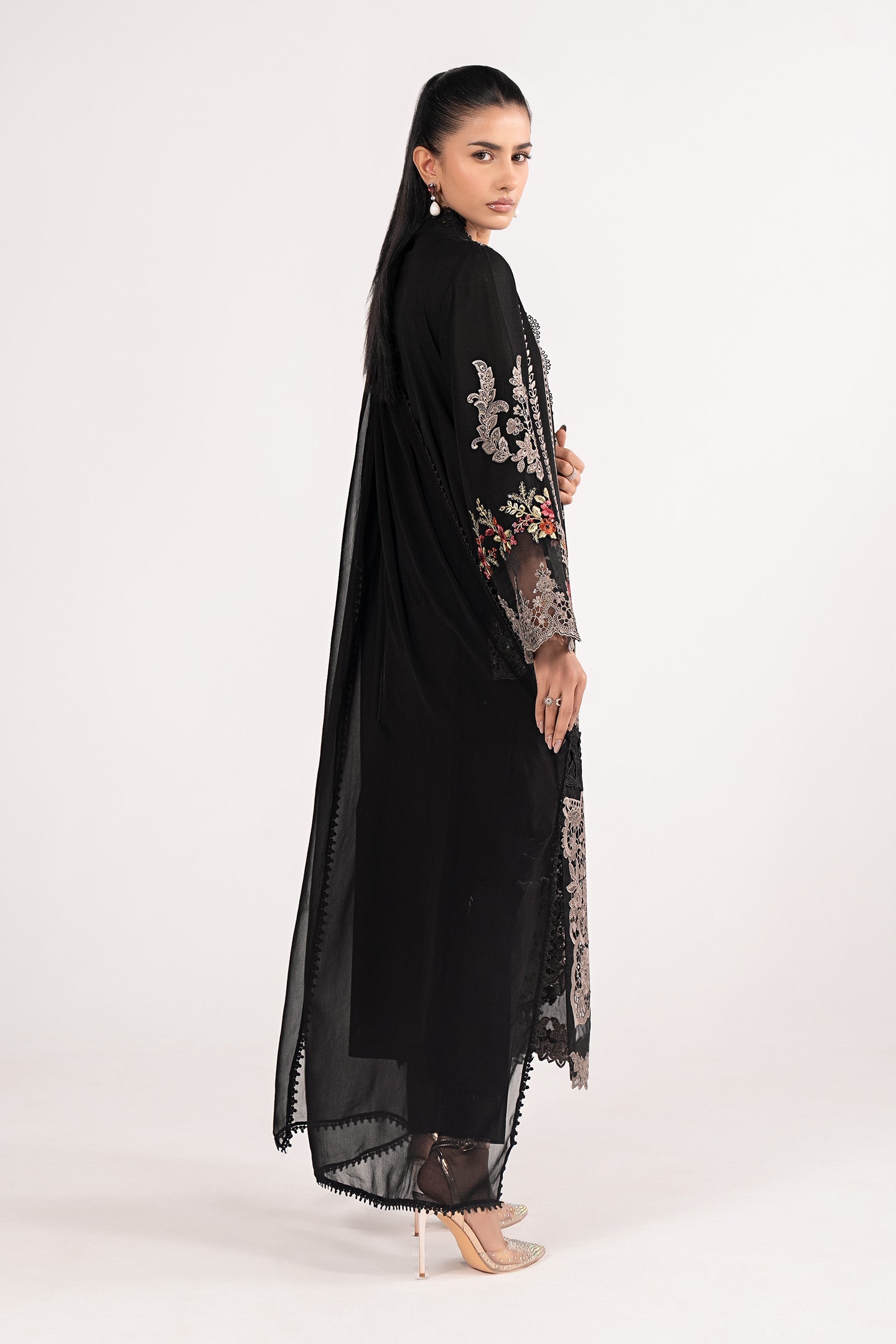 3 Piece Embroidered Lawn Suit