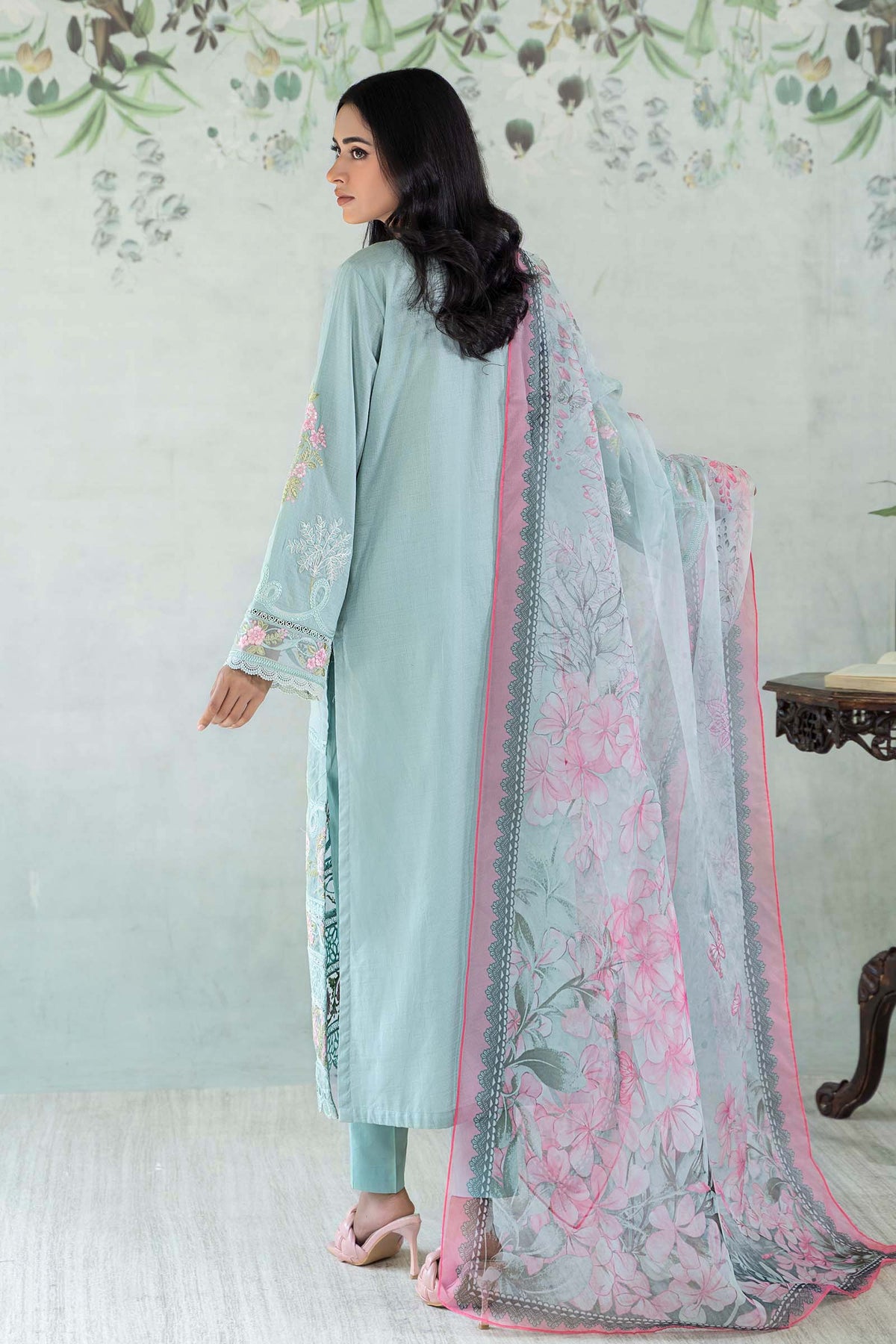 3 Piece Embroidered Lawn Suit