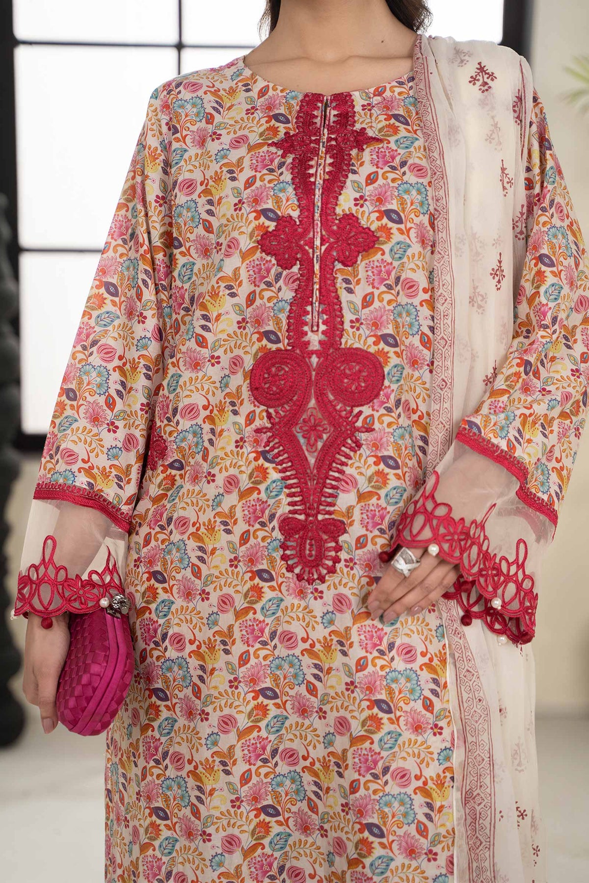 3 Piece Embroidered Lawn Suit