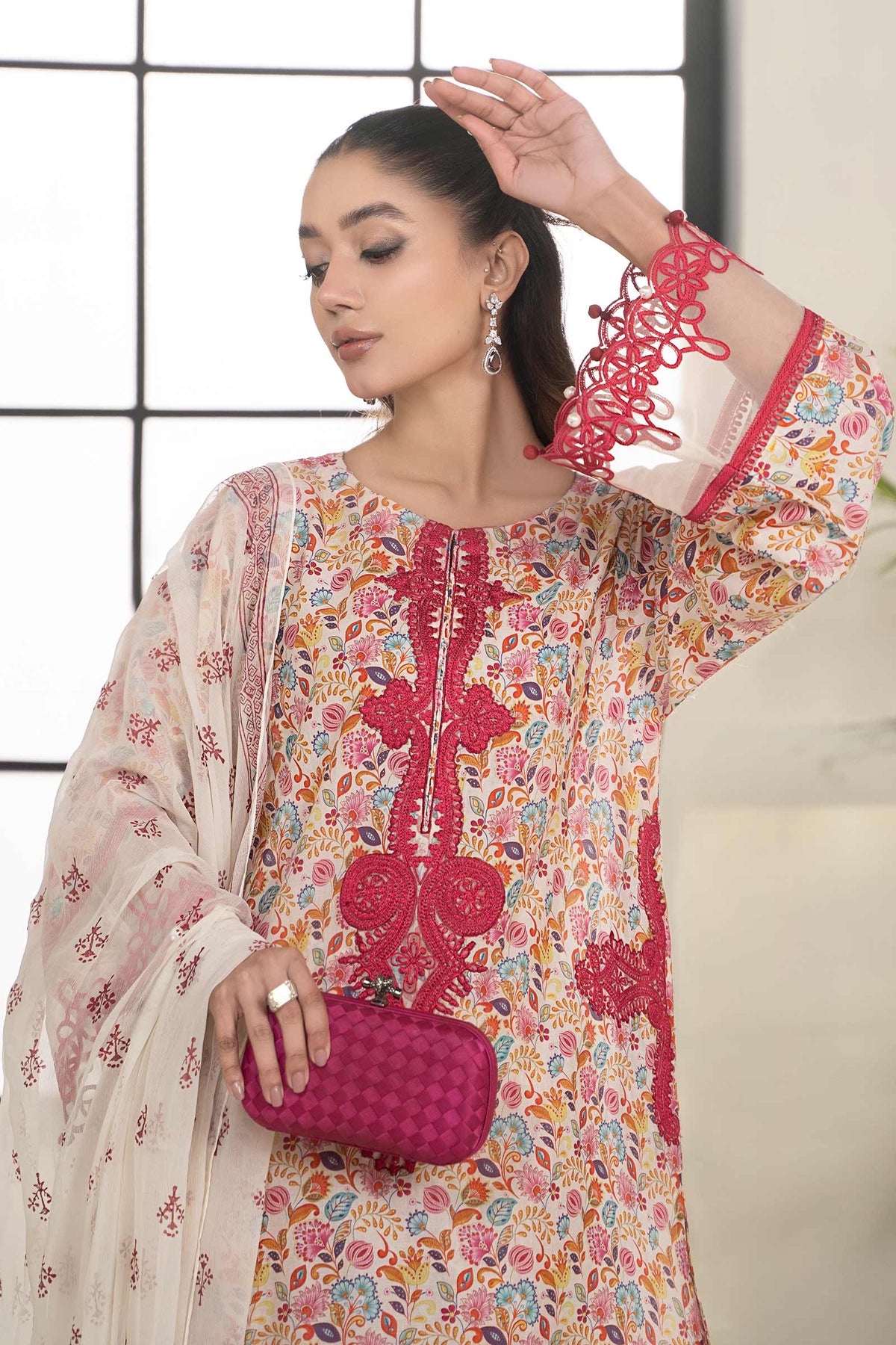 3 Piece Embroidered Lawn Suit