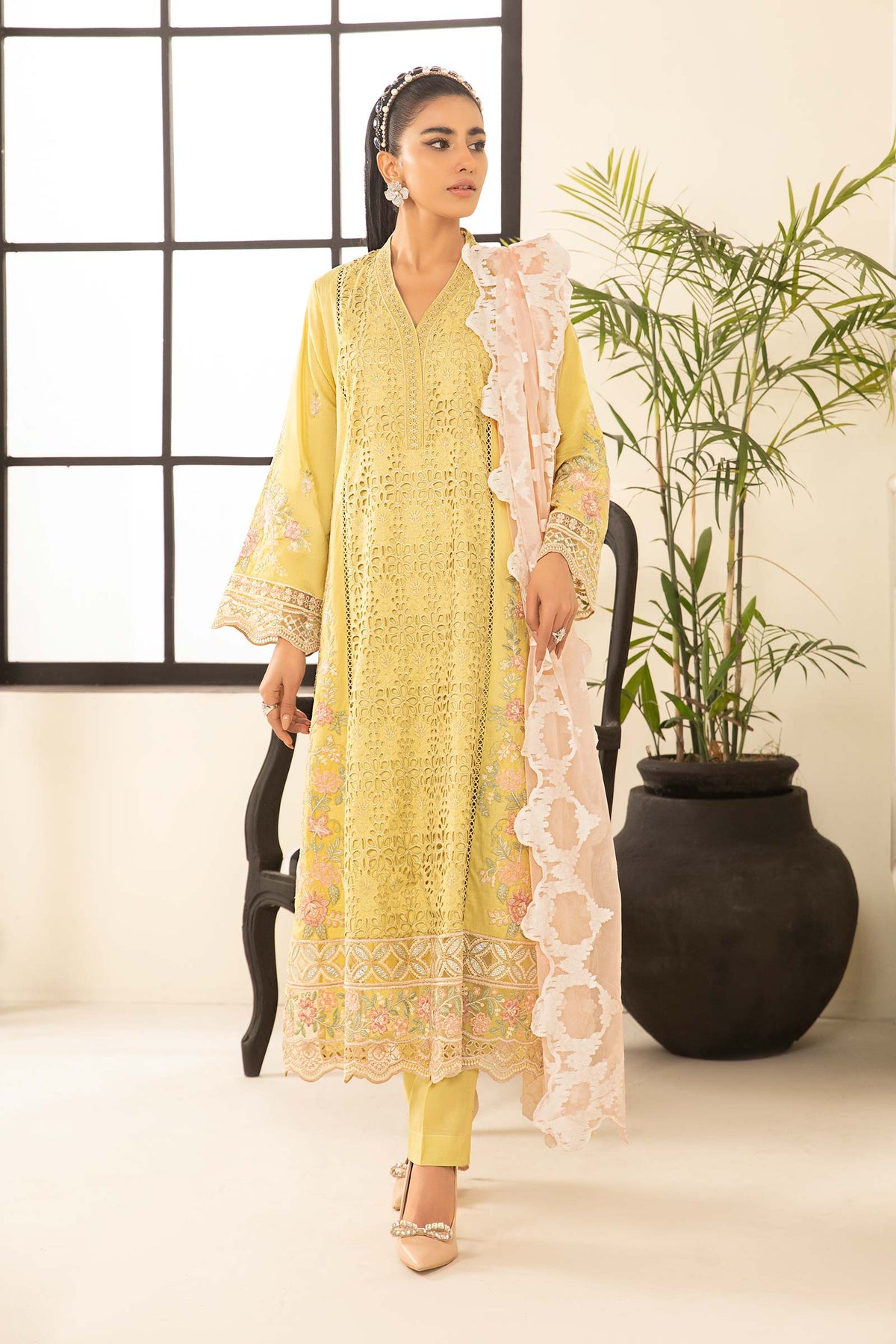 3 Piece Embroidered Lawn Suit