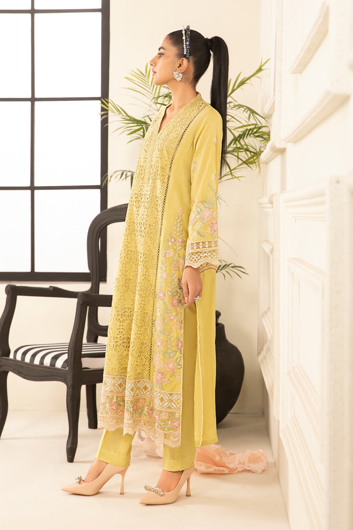 3 Piece Embroidered Lawn Suit