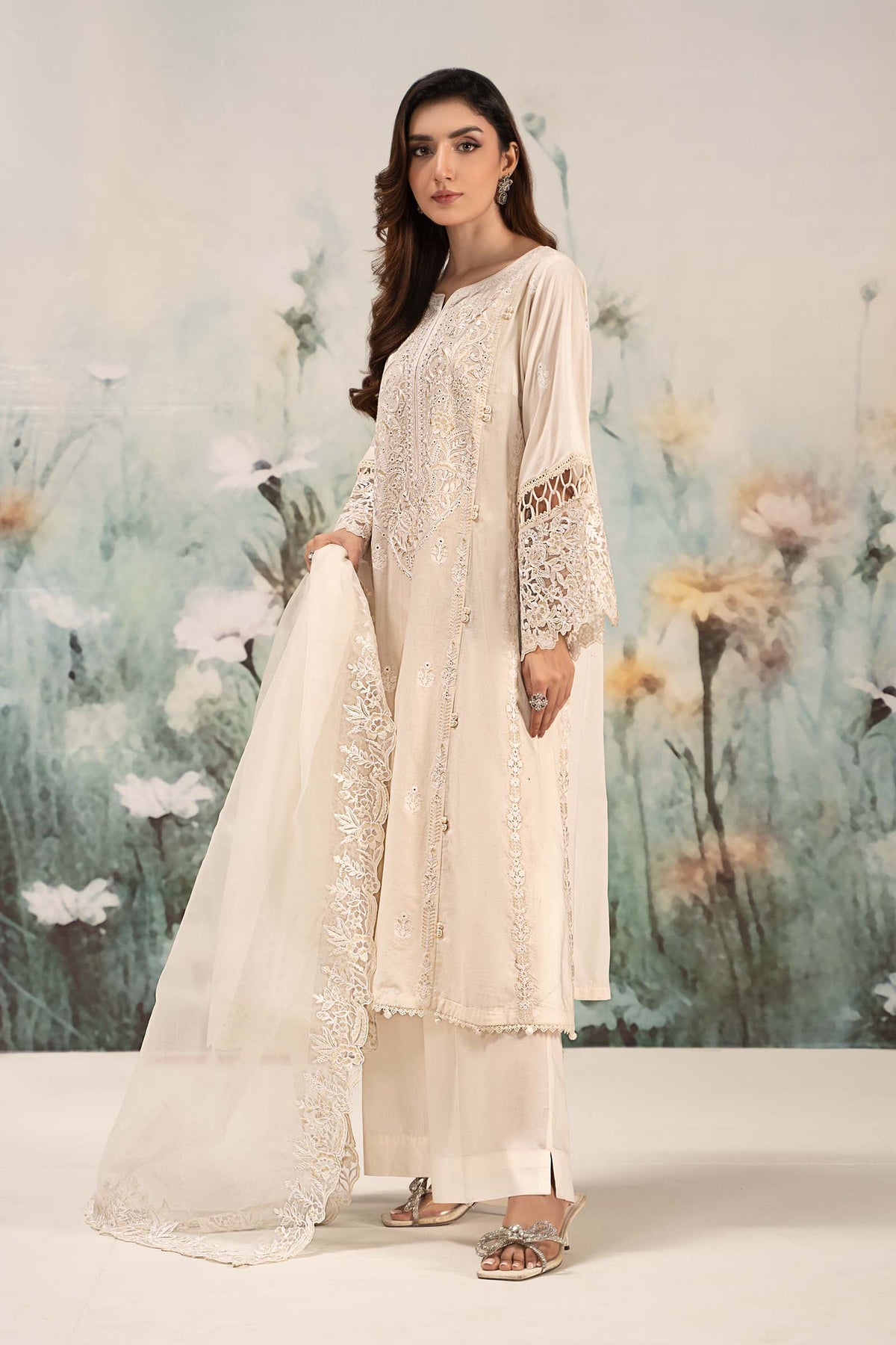 3 Piece Embroidered Lawn Suit