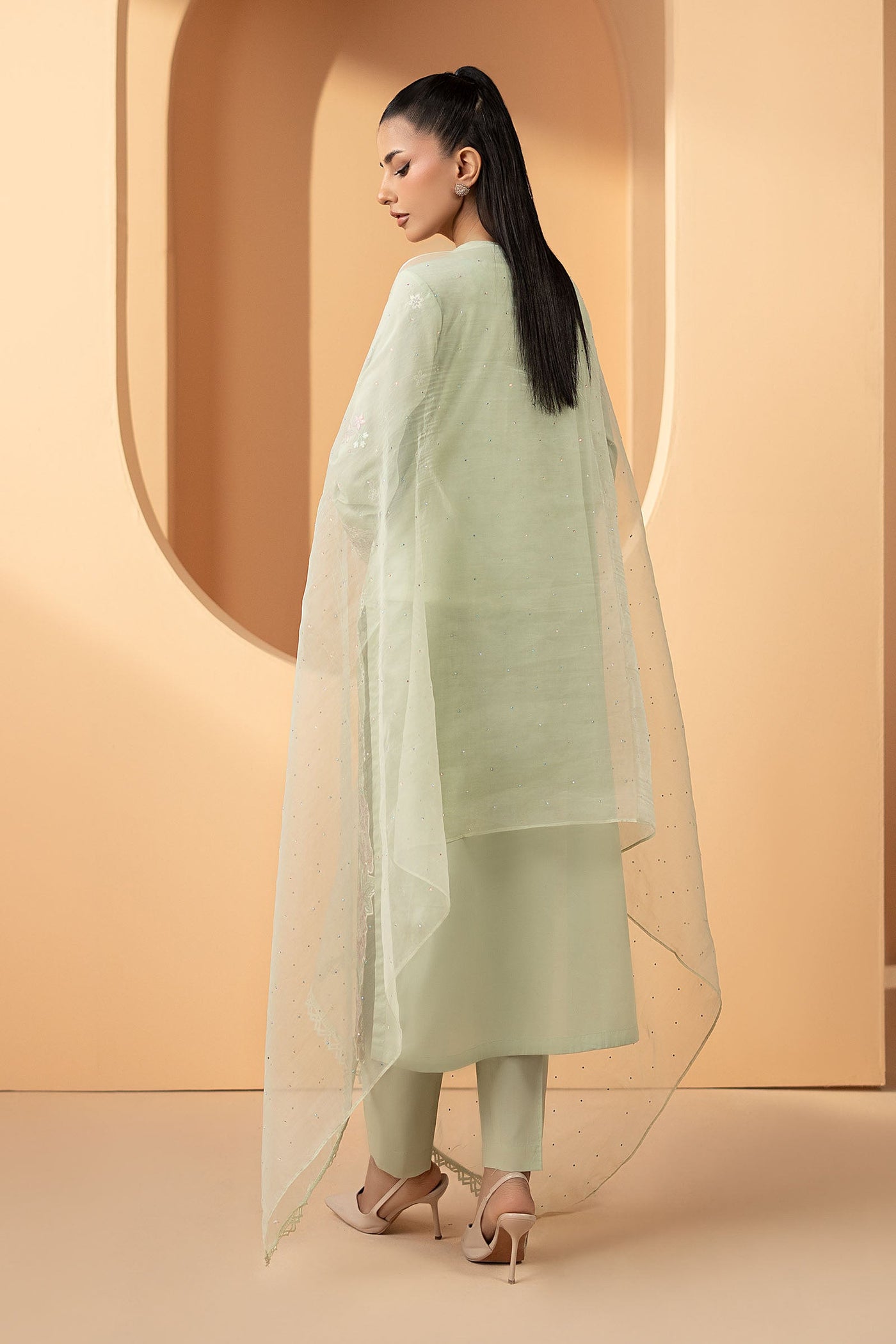 3 Piece Embroidered Lawn Suit