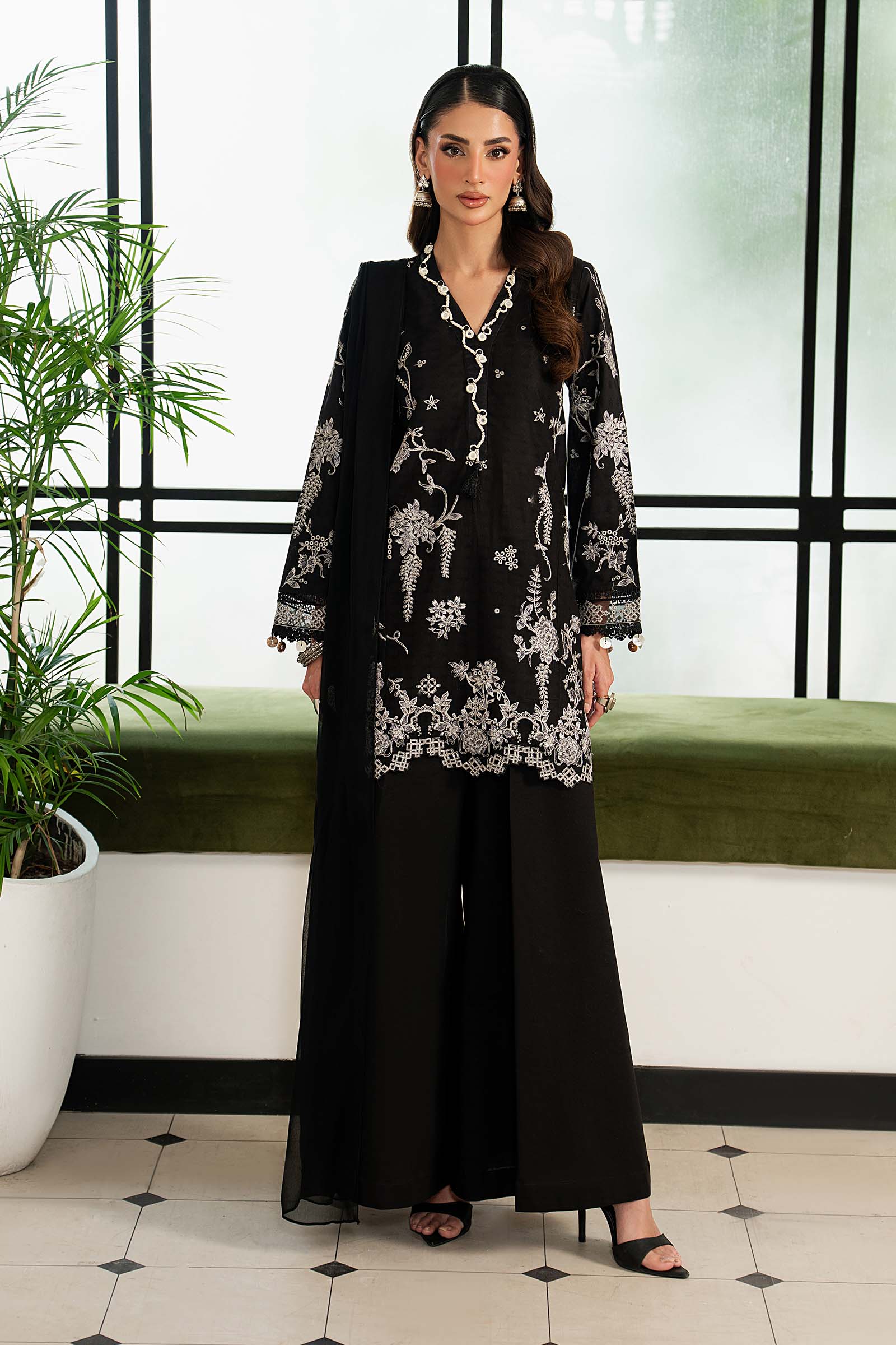 https://cdn.shopify.com/s/files/1/0620/8788/9062/files/DWMN2608Front_A.jpg?v=1780914896