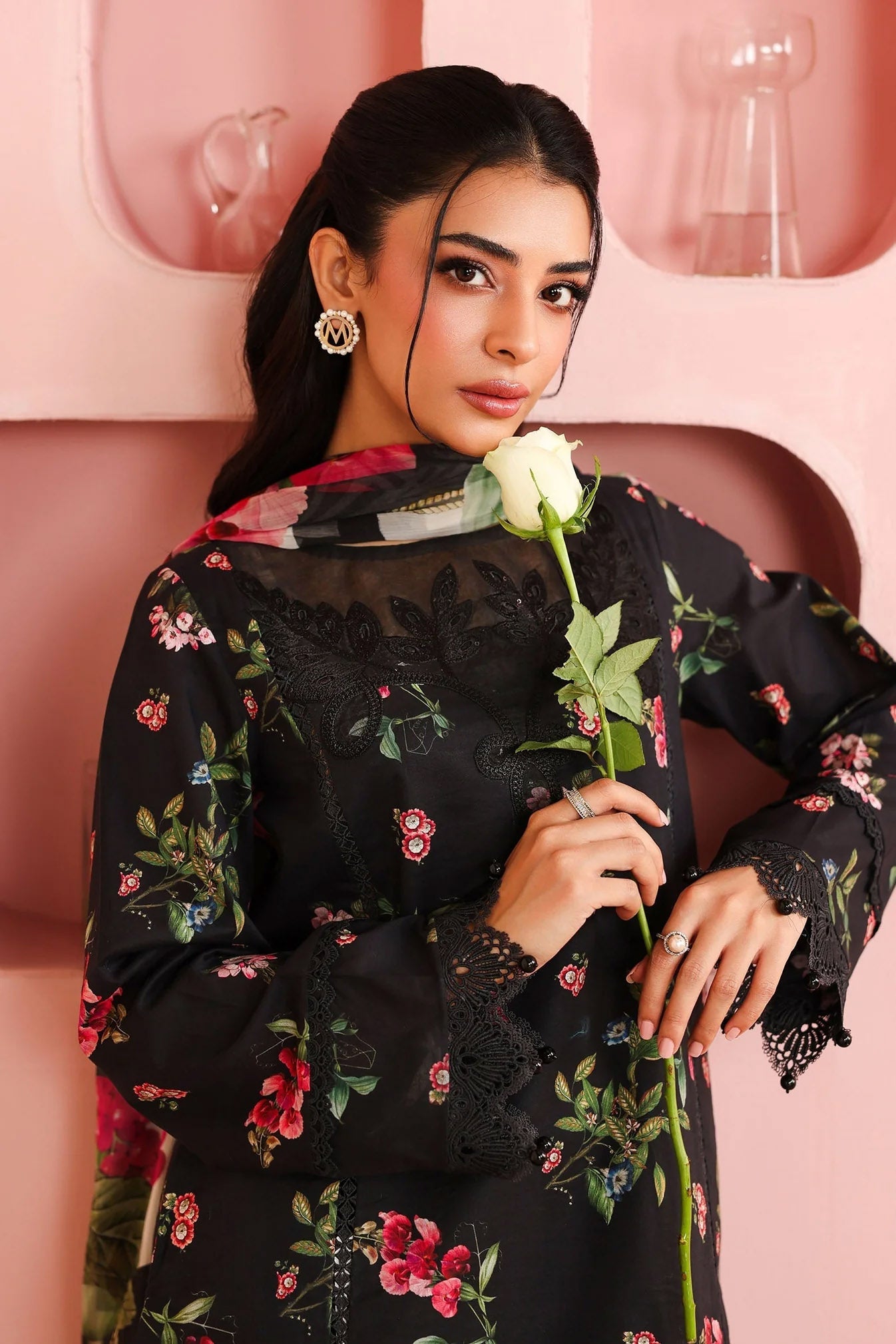 https://cdn.shopify.com/s/files/1/0620/8788/9062/files/DWPF2506Closeup_E_77ae6dde-52a8-4790-bf91-5909c8cc498d.jpg?v=1779285702